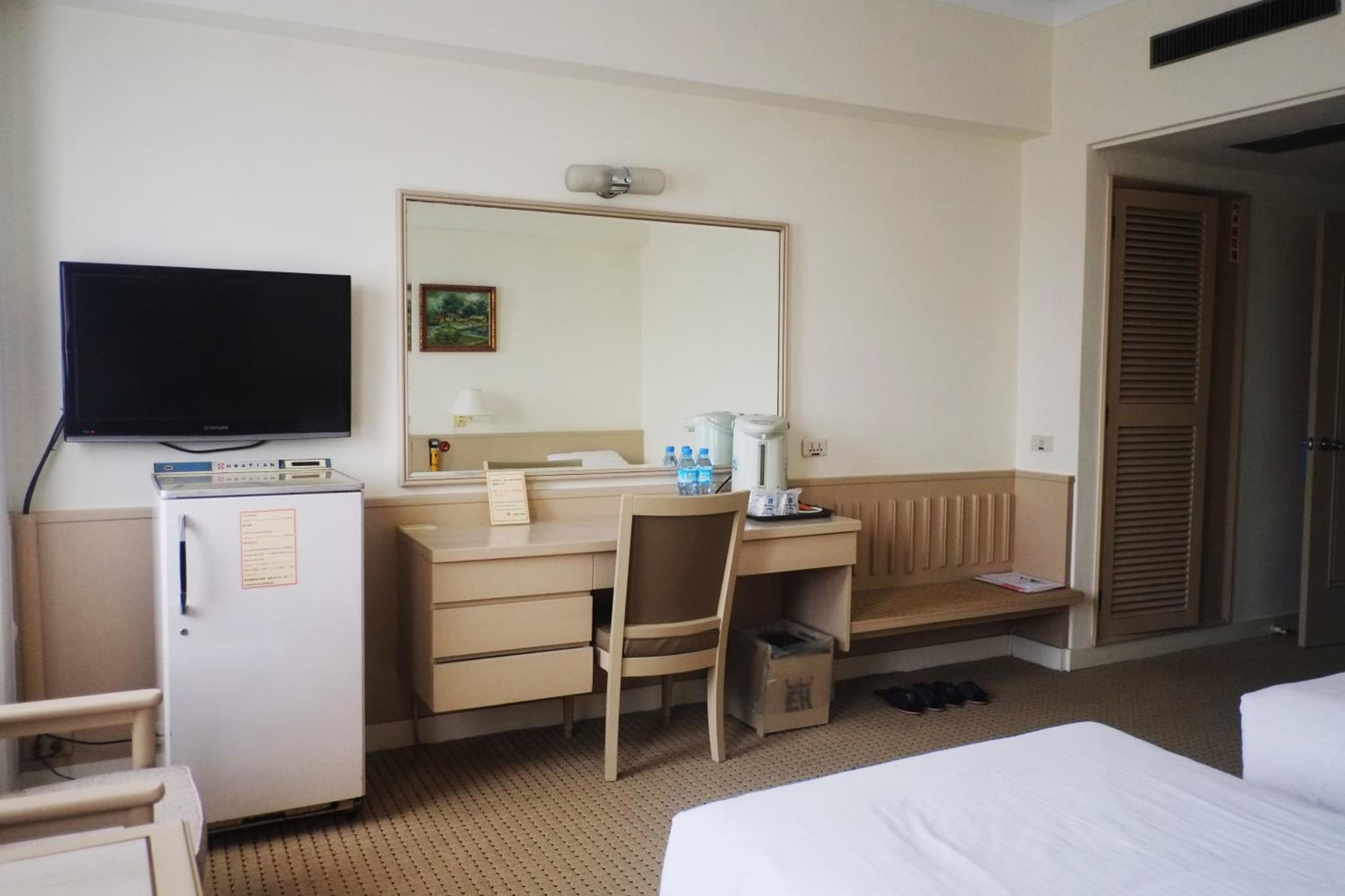 Emperor Hotel photo 6
