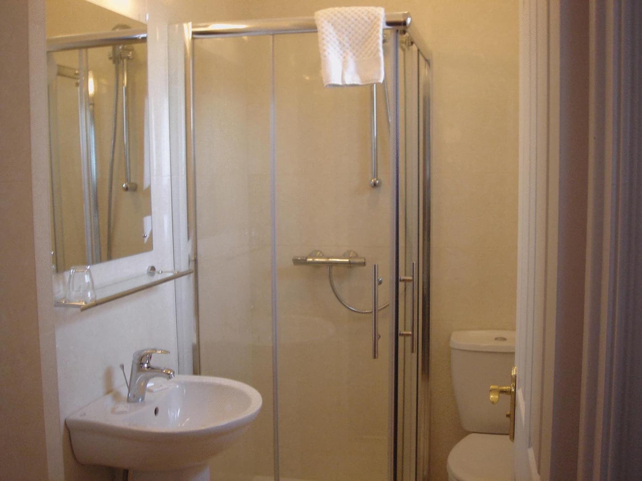 Phoenix Park Hotel photo 4