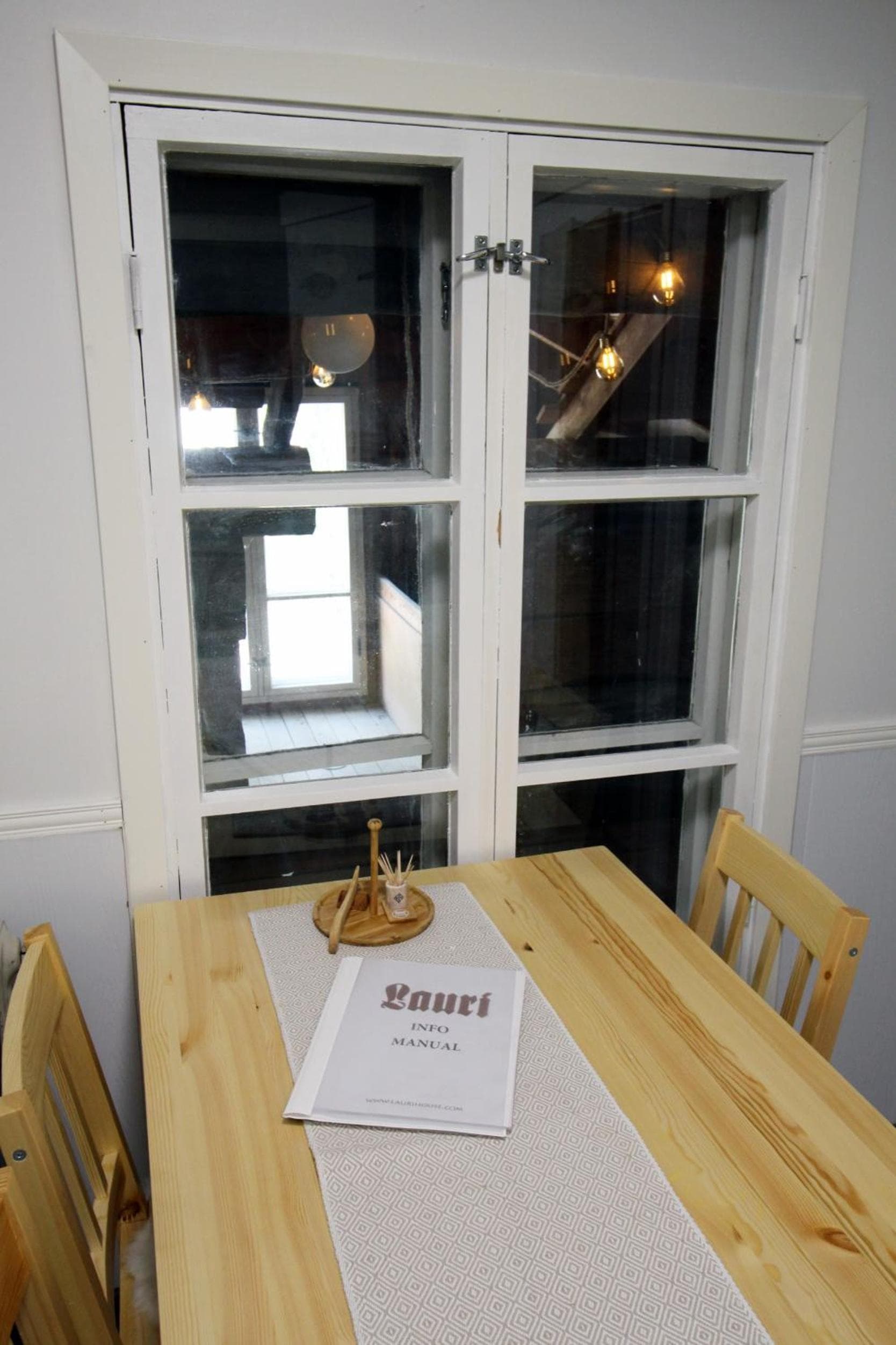 LAURI Historical Log House Manor photo 9