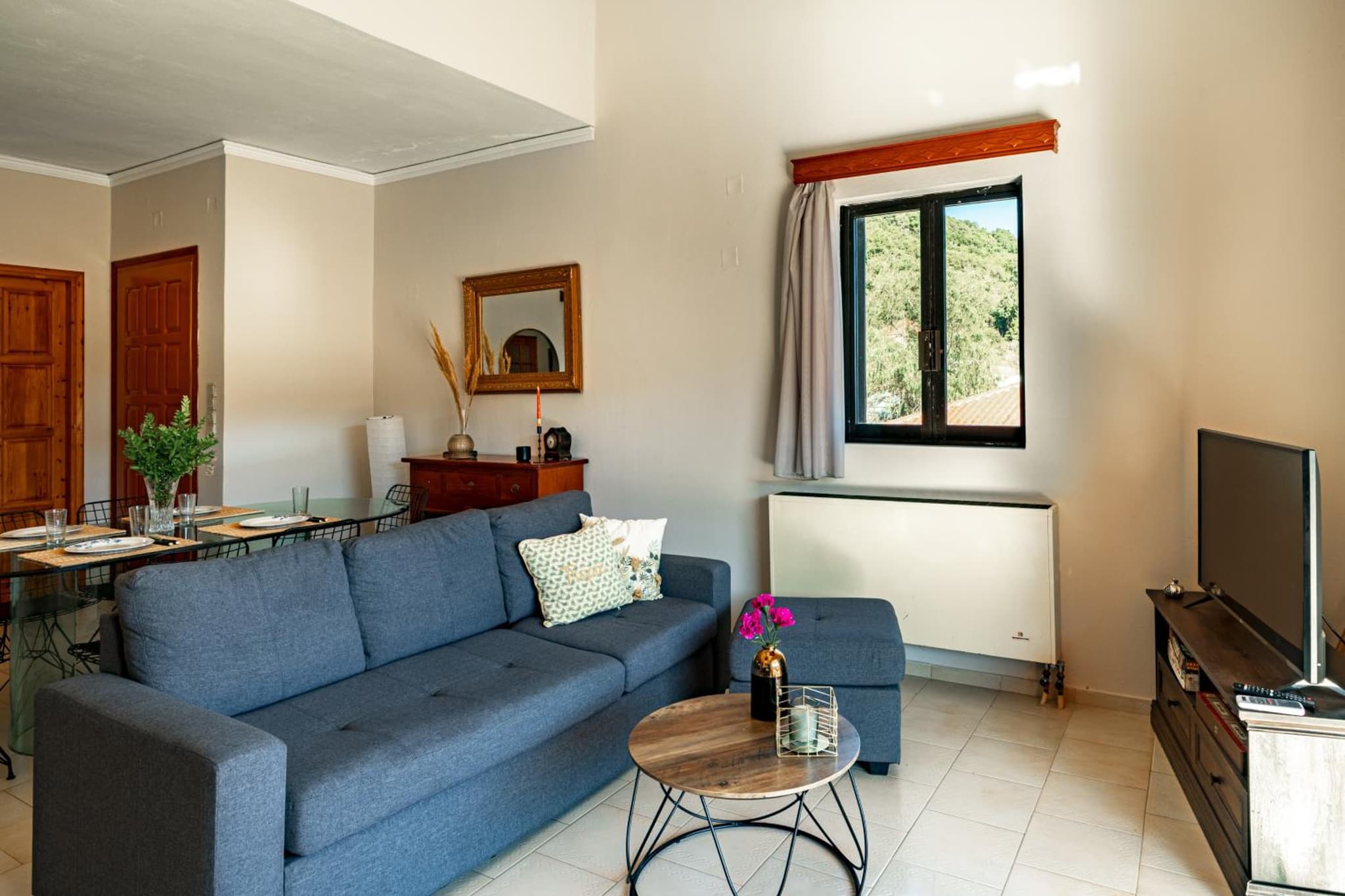 Golden Flower's Apartment photo 7