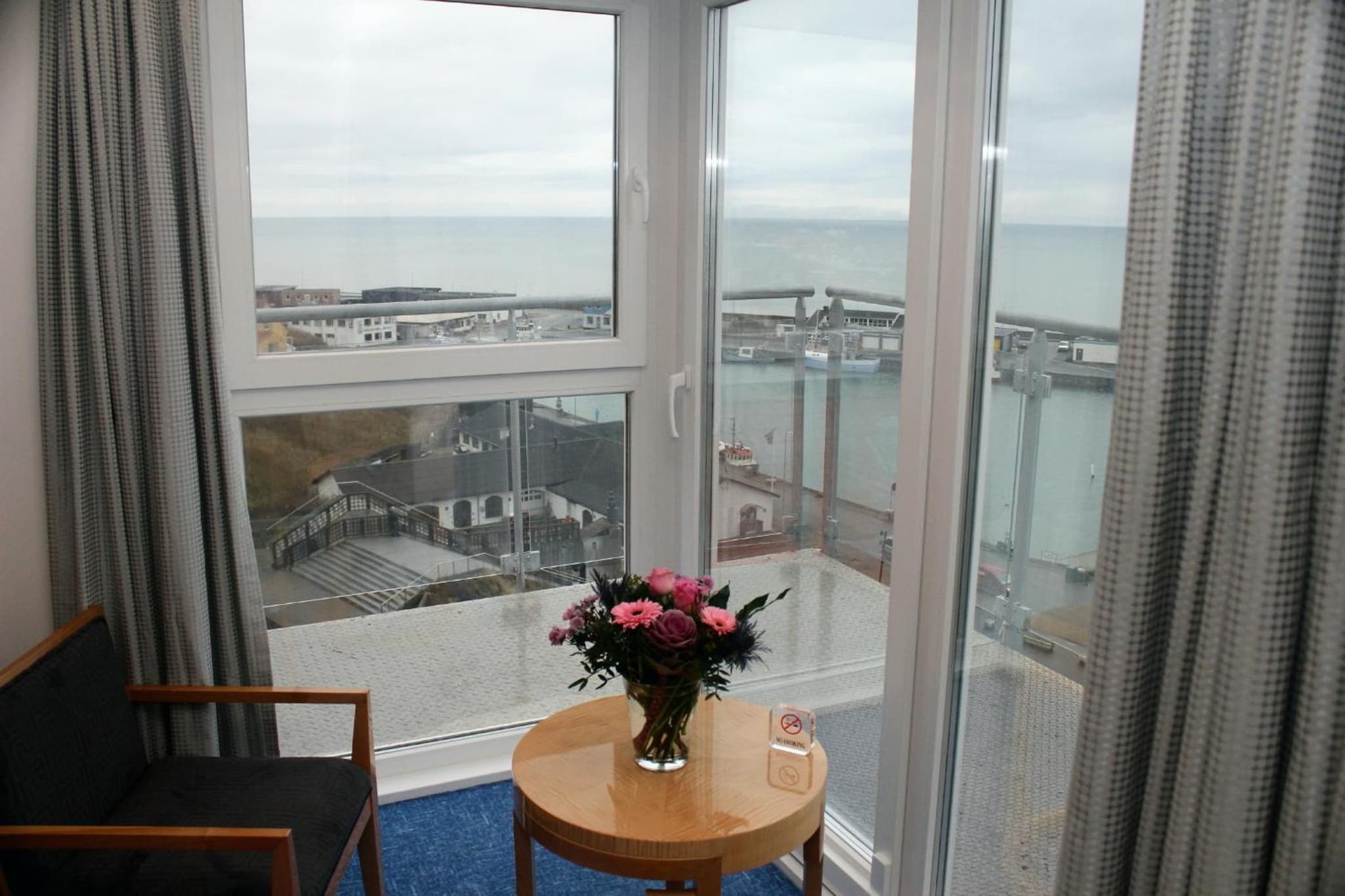 Seafront Hotel photo 3