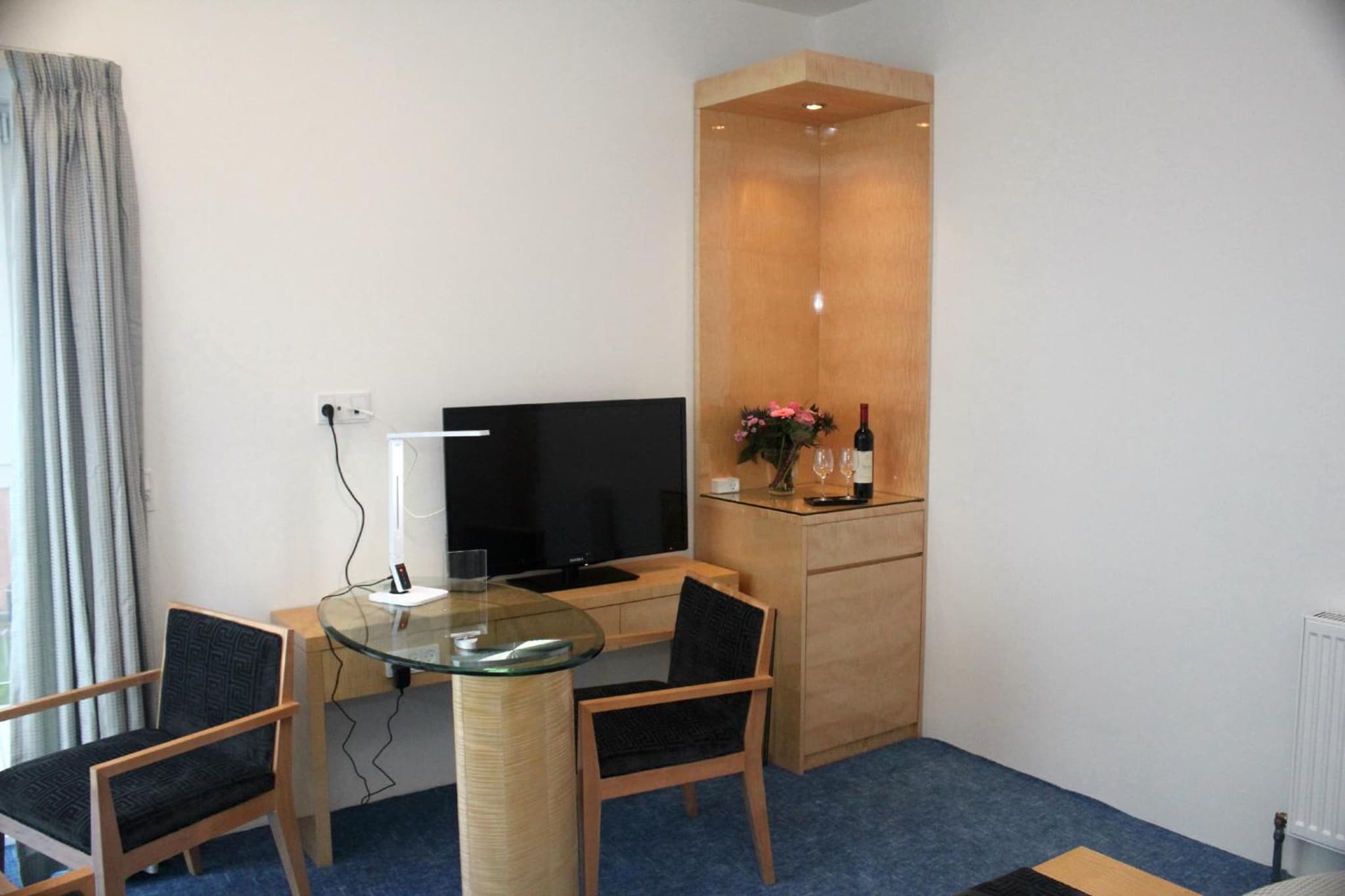 Seafront Hotel photo 6
