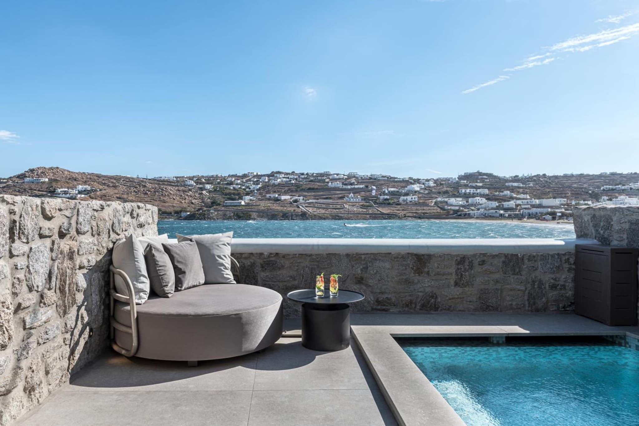 Aeonic Suites and Spa