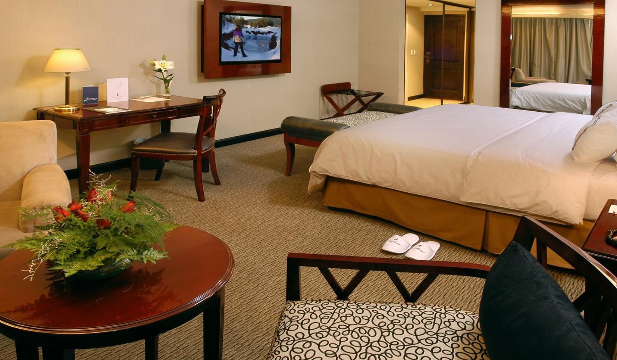 Cacique Inacayal Lake Hotel & Spa photo 3