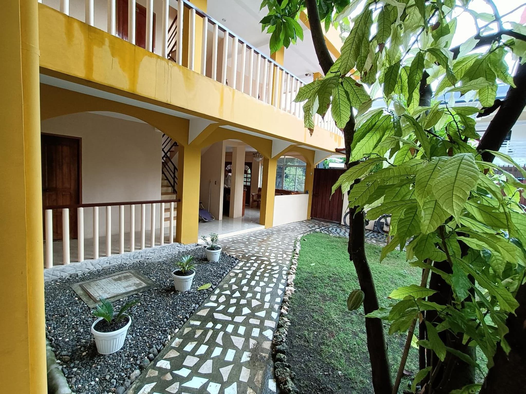 Speed 8 Inn Moalboal photo 3