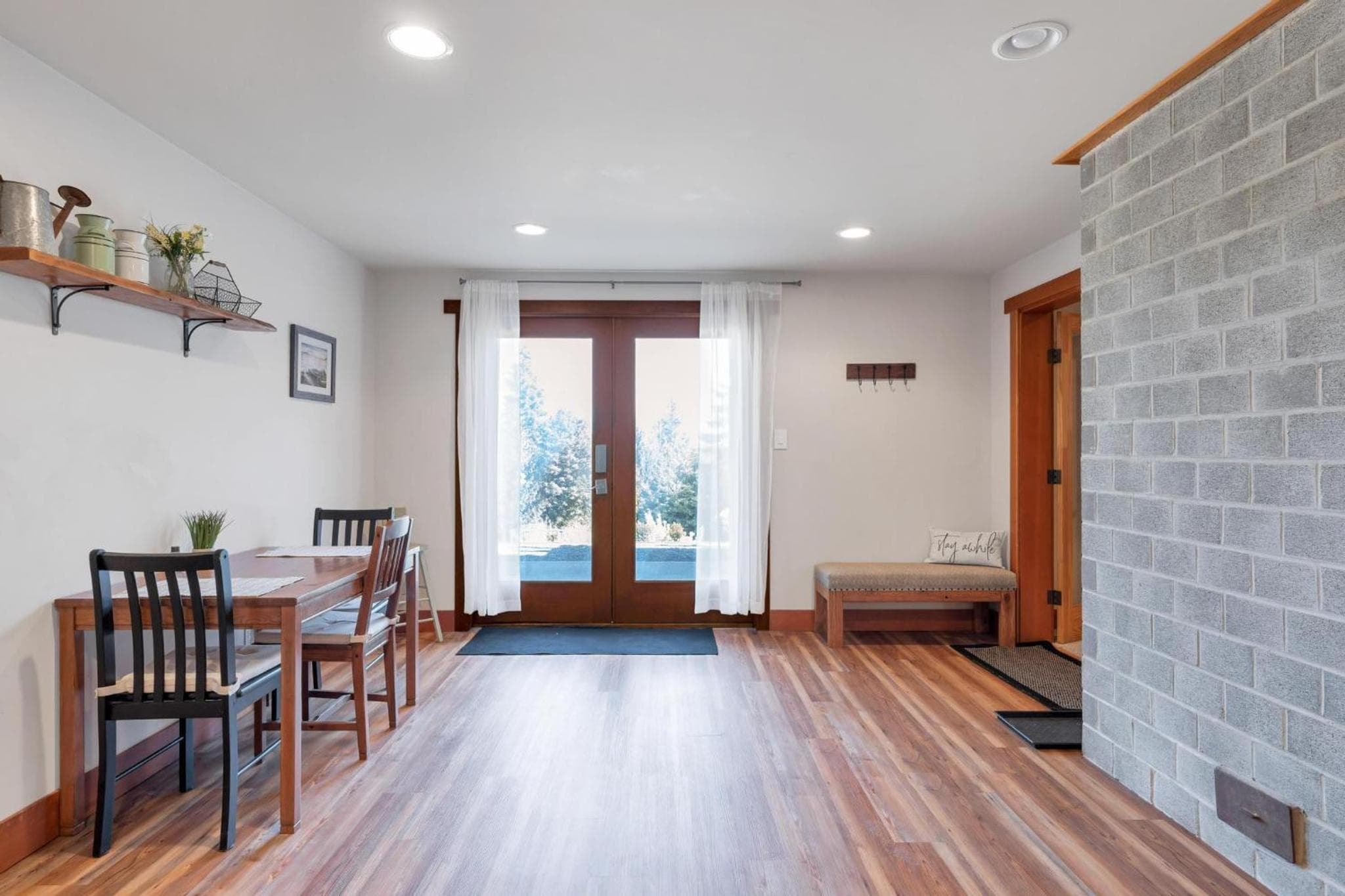 Shawnigan Hills Guest Suite photo 7