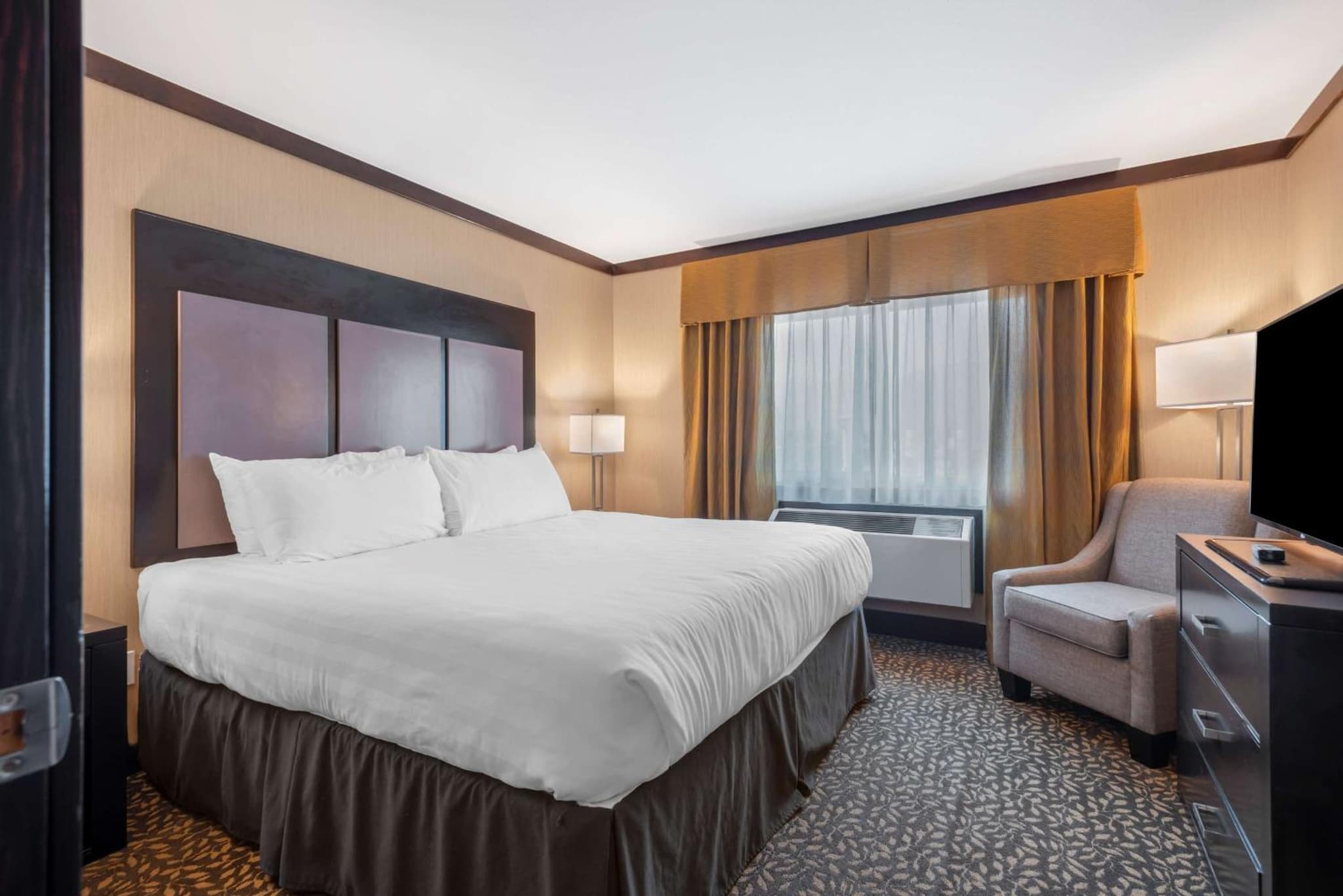 Best Western Plus Fernie Mountain Lodge photo 9