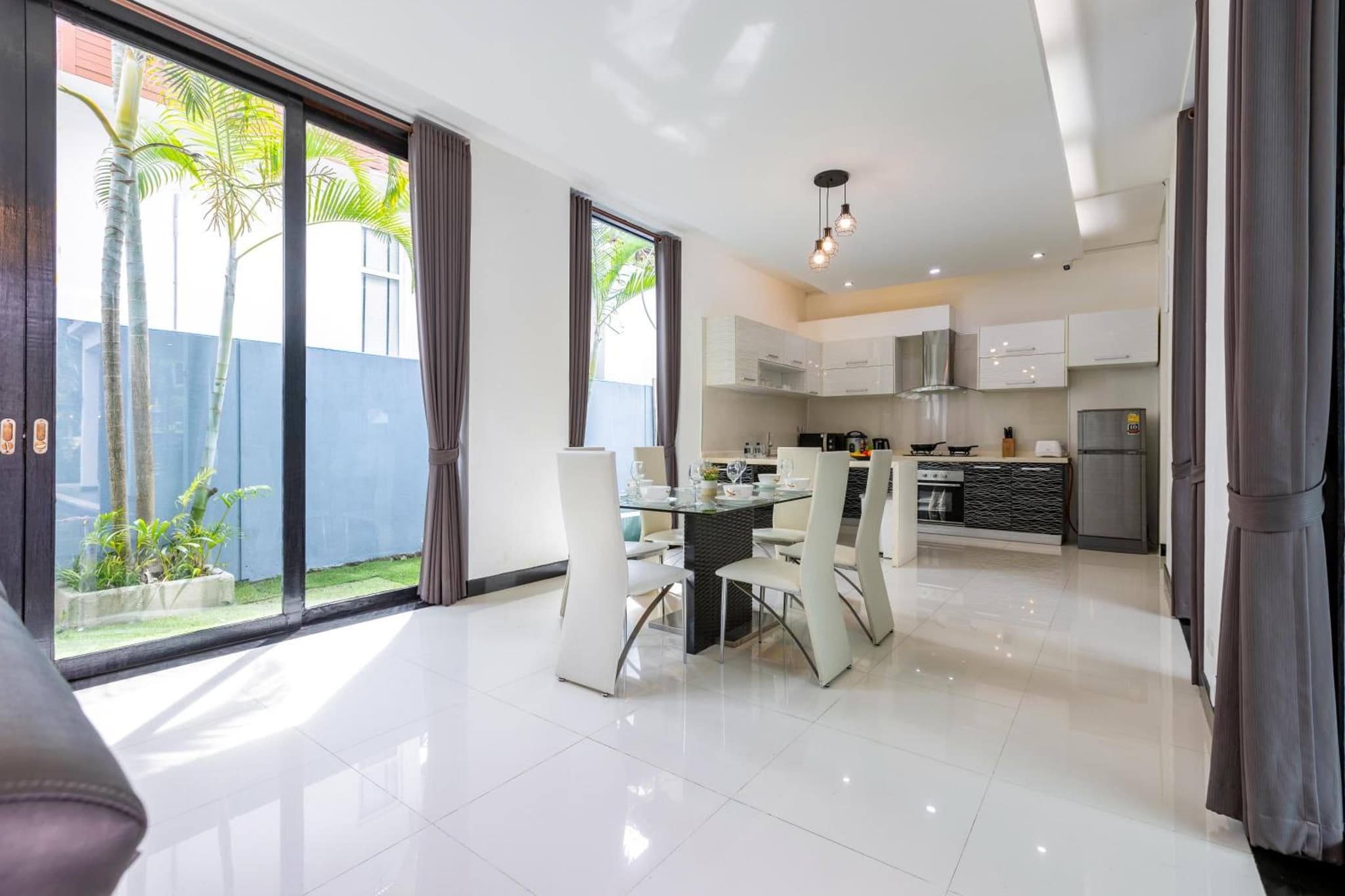 4 Bedroom Modern Pool Villa BL10 photo 2
