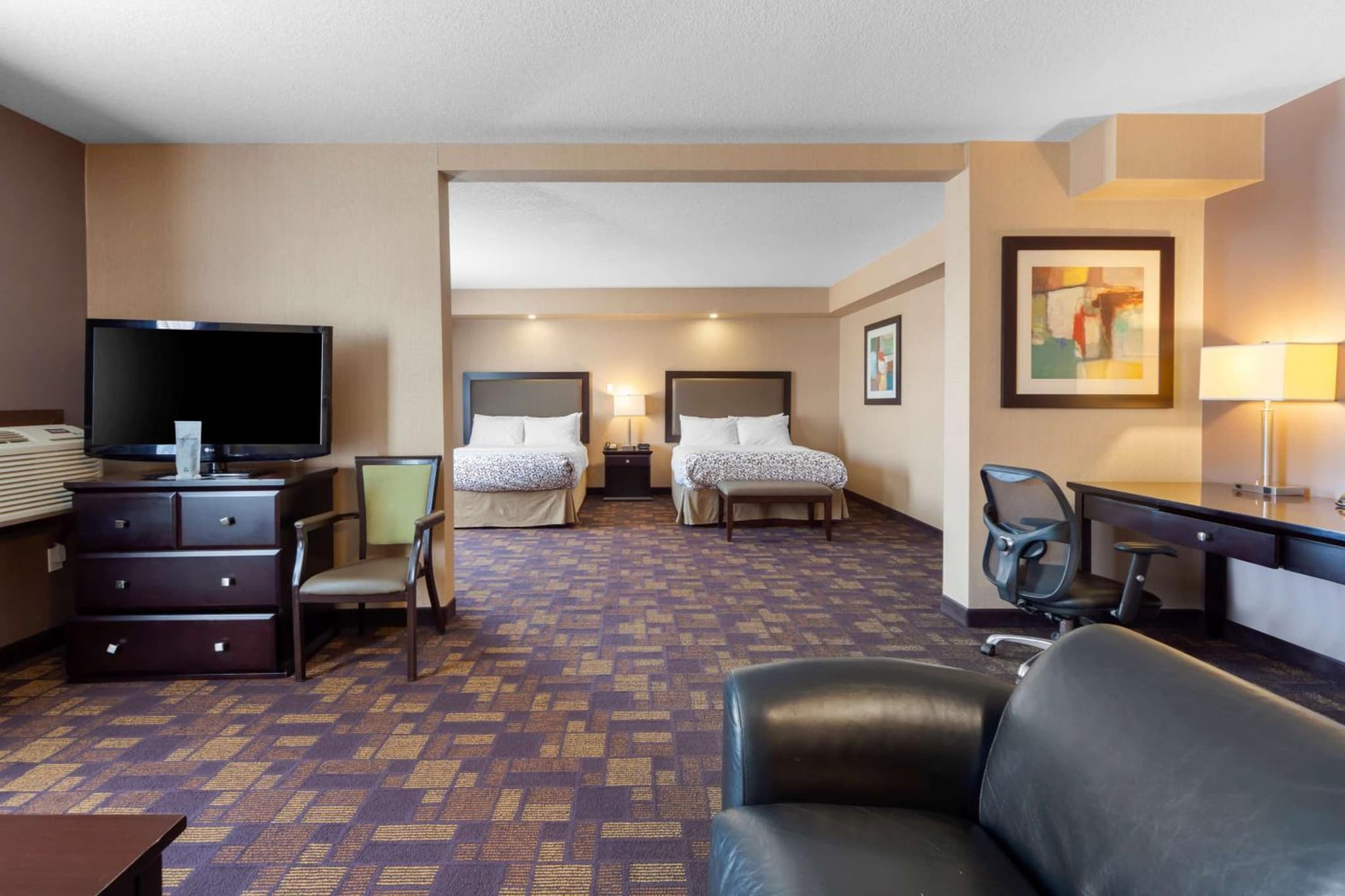 Best Western PLUS Fox Creek photo 2