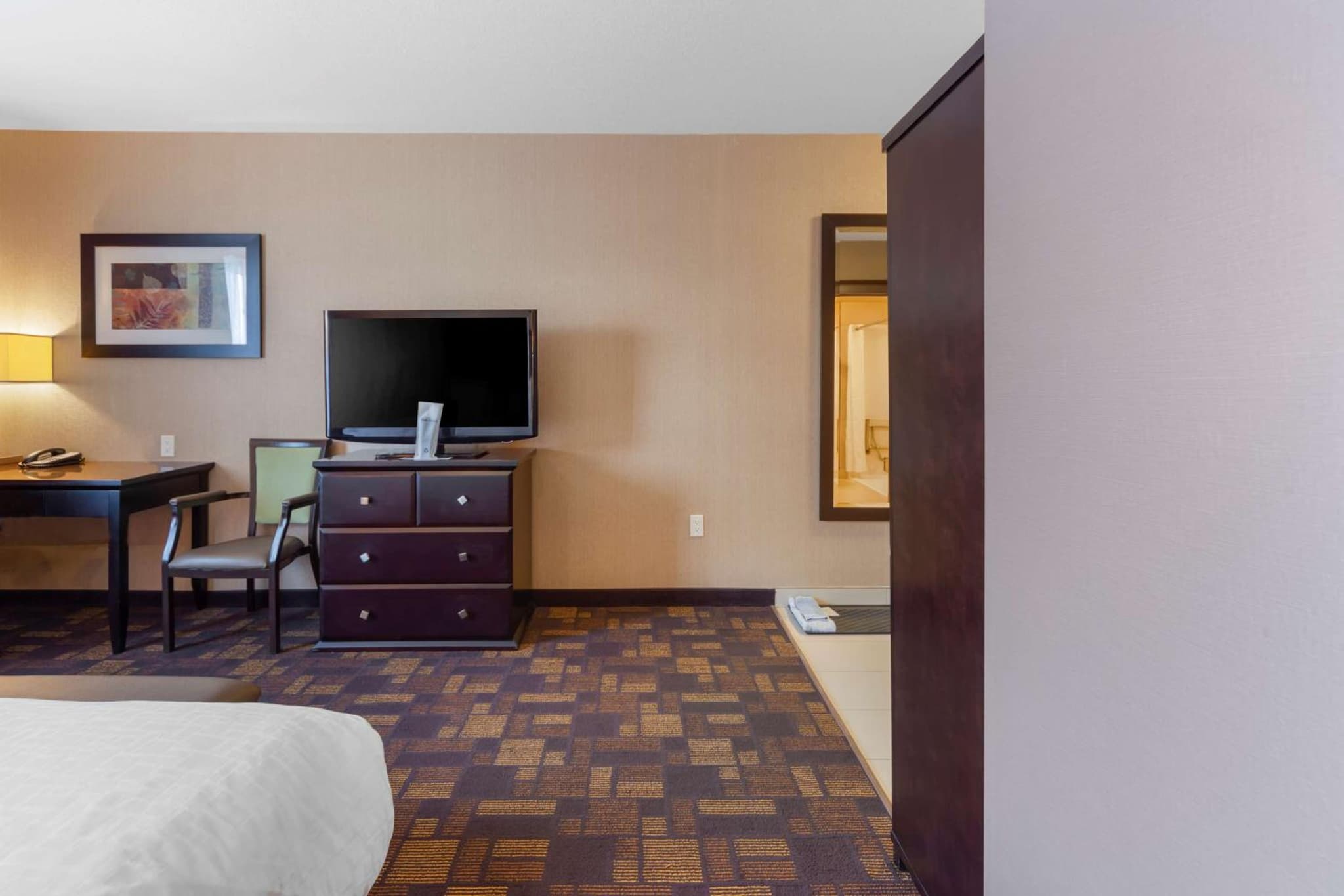 Best Western PLUS Fox Creek photo 8