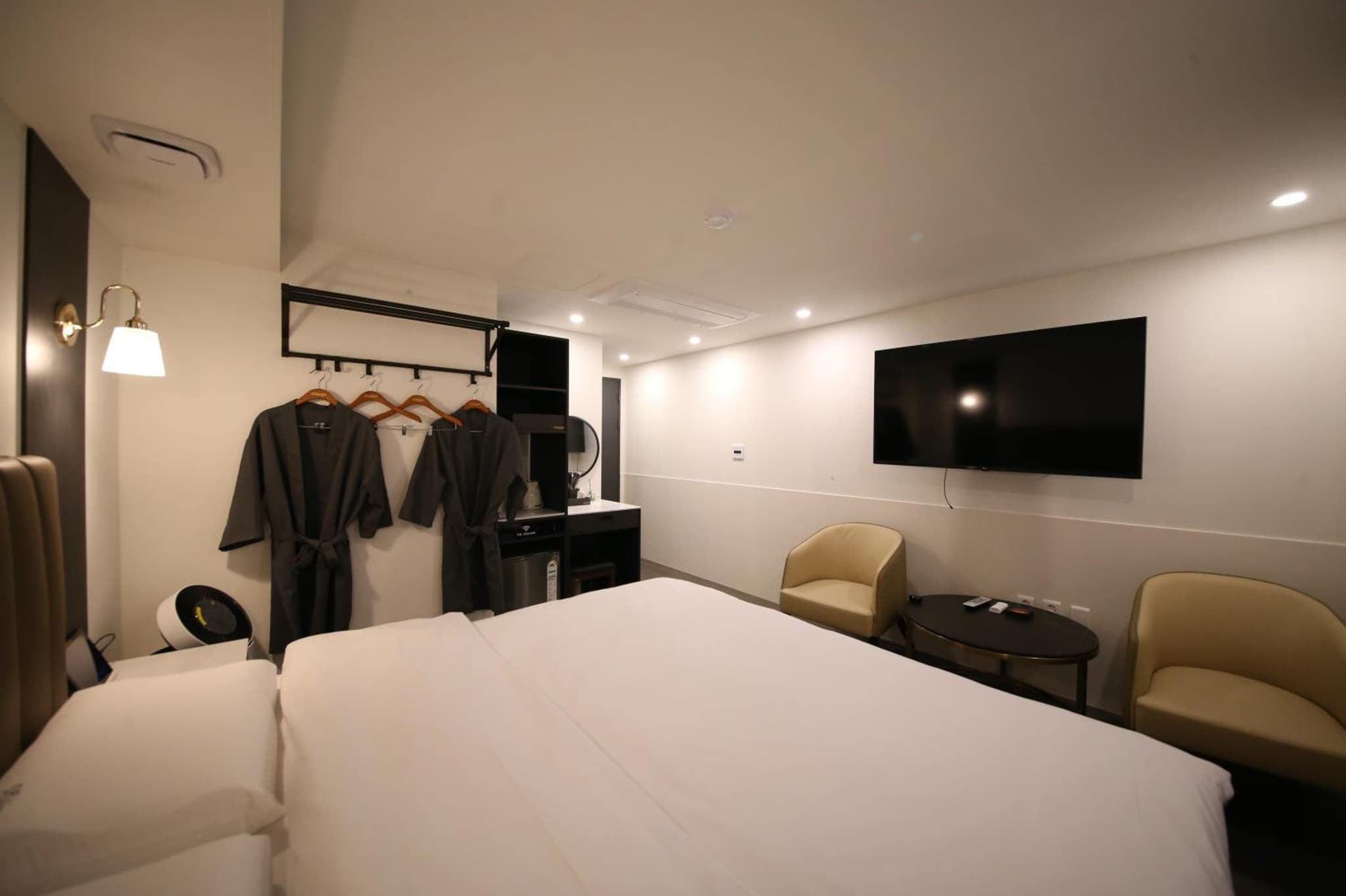 25 Hotel photo 2