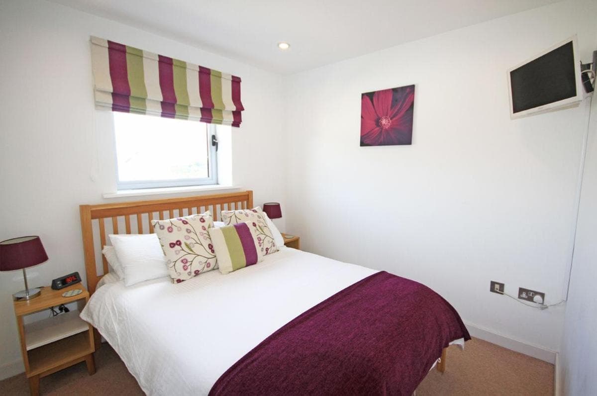 16 Zenith Apartment photo 2