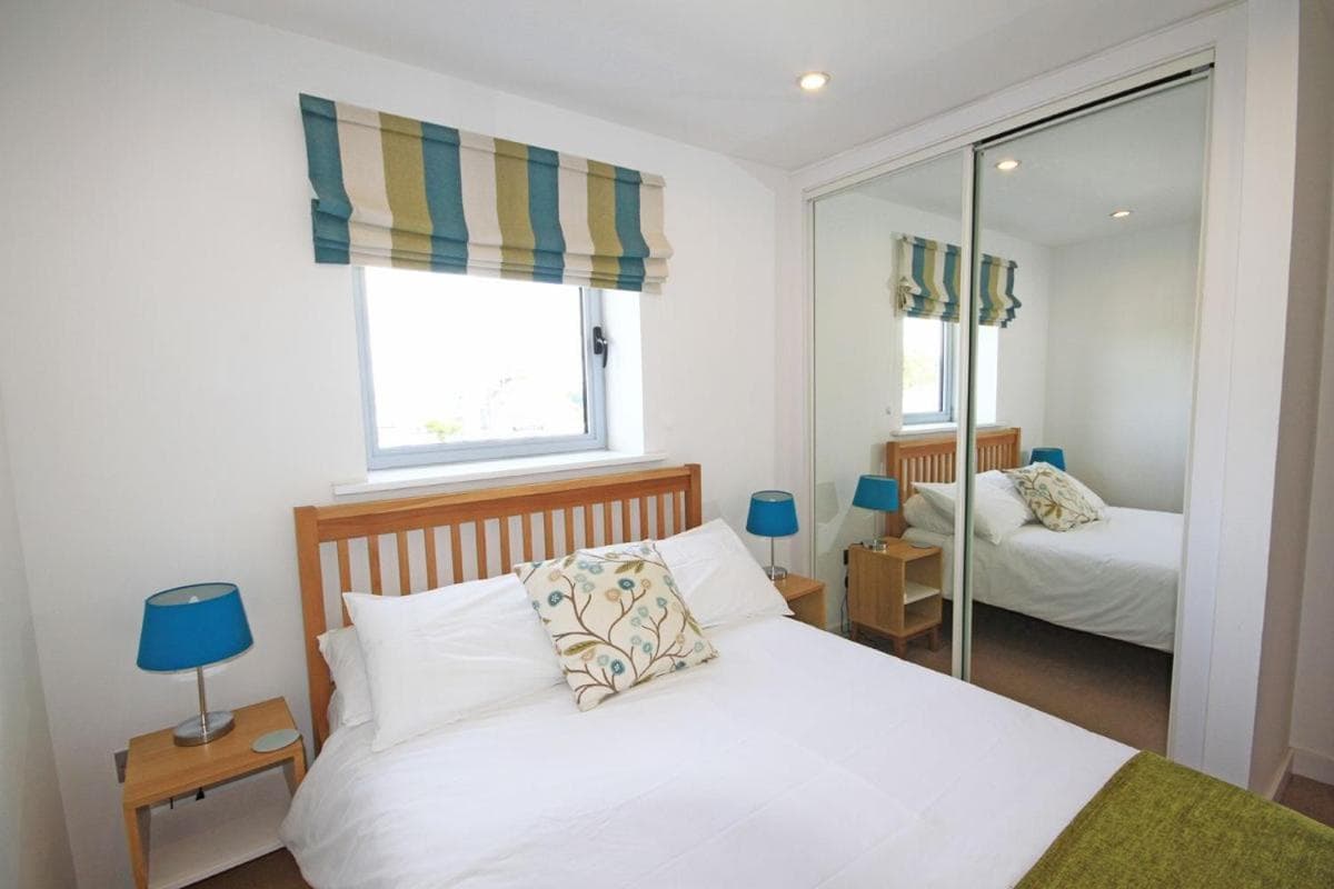 16 Zenith Apartment photo 3