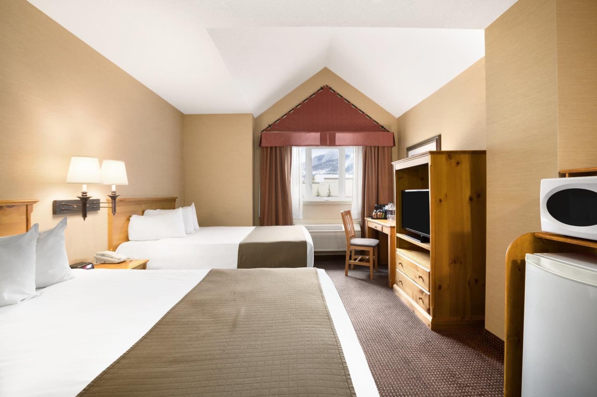 Canmore Inn & Suites photo 3