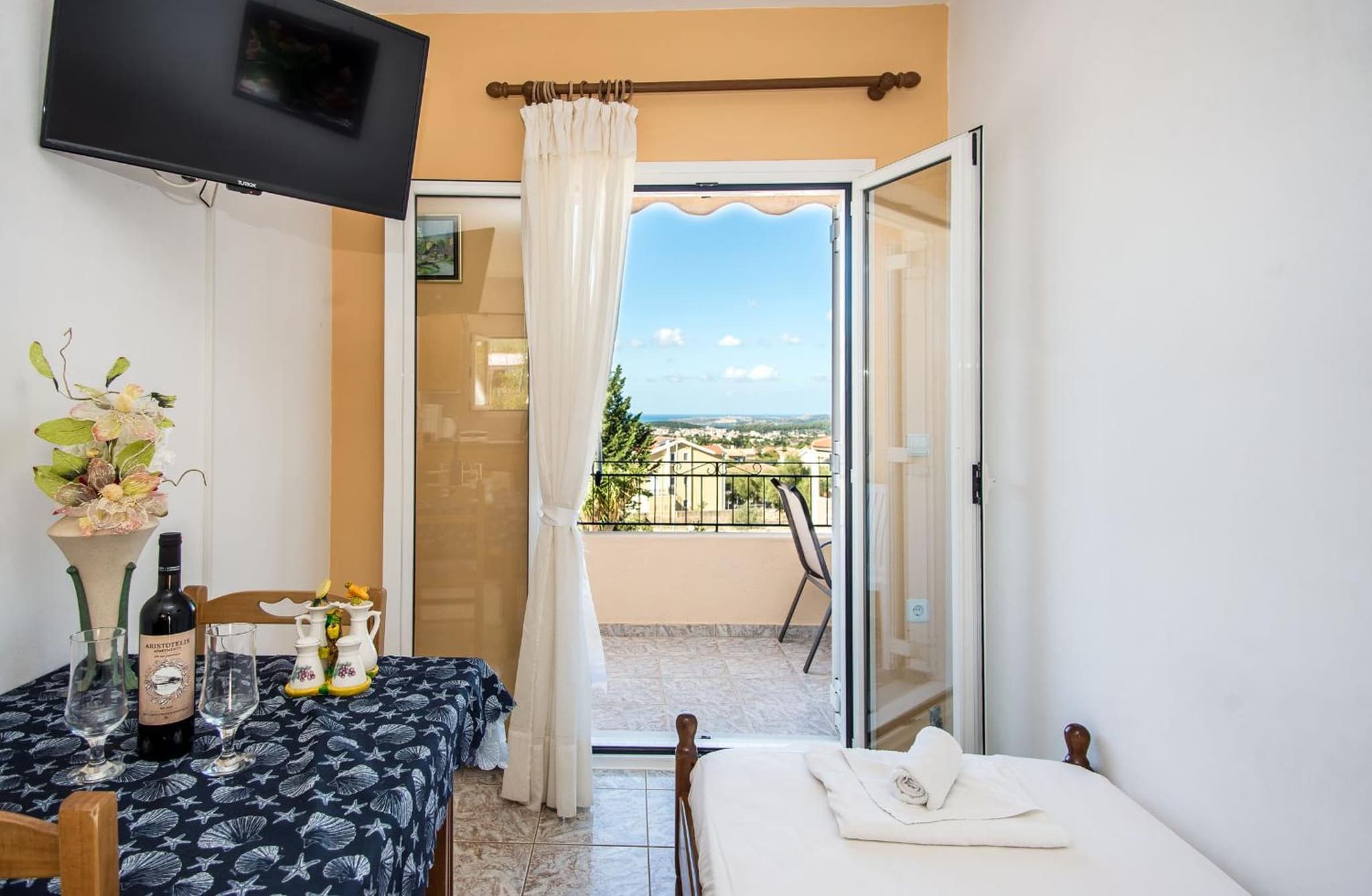 Aristotelis Apartments photo 5