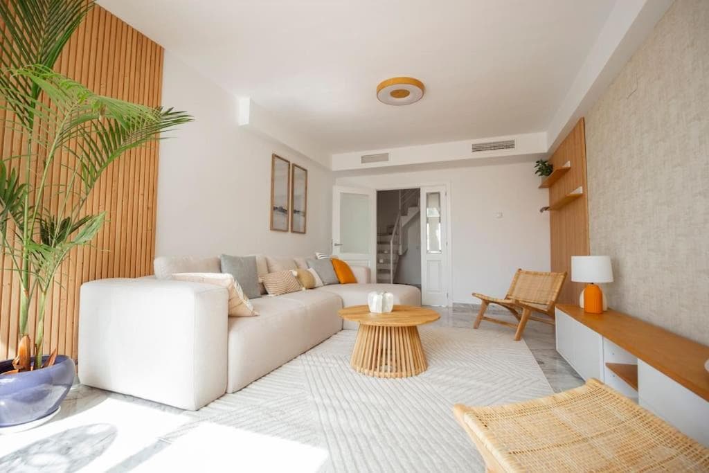 Bright Nordic style penthouse in beachside resort