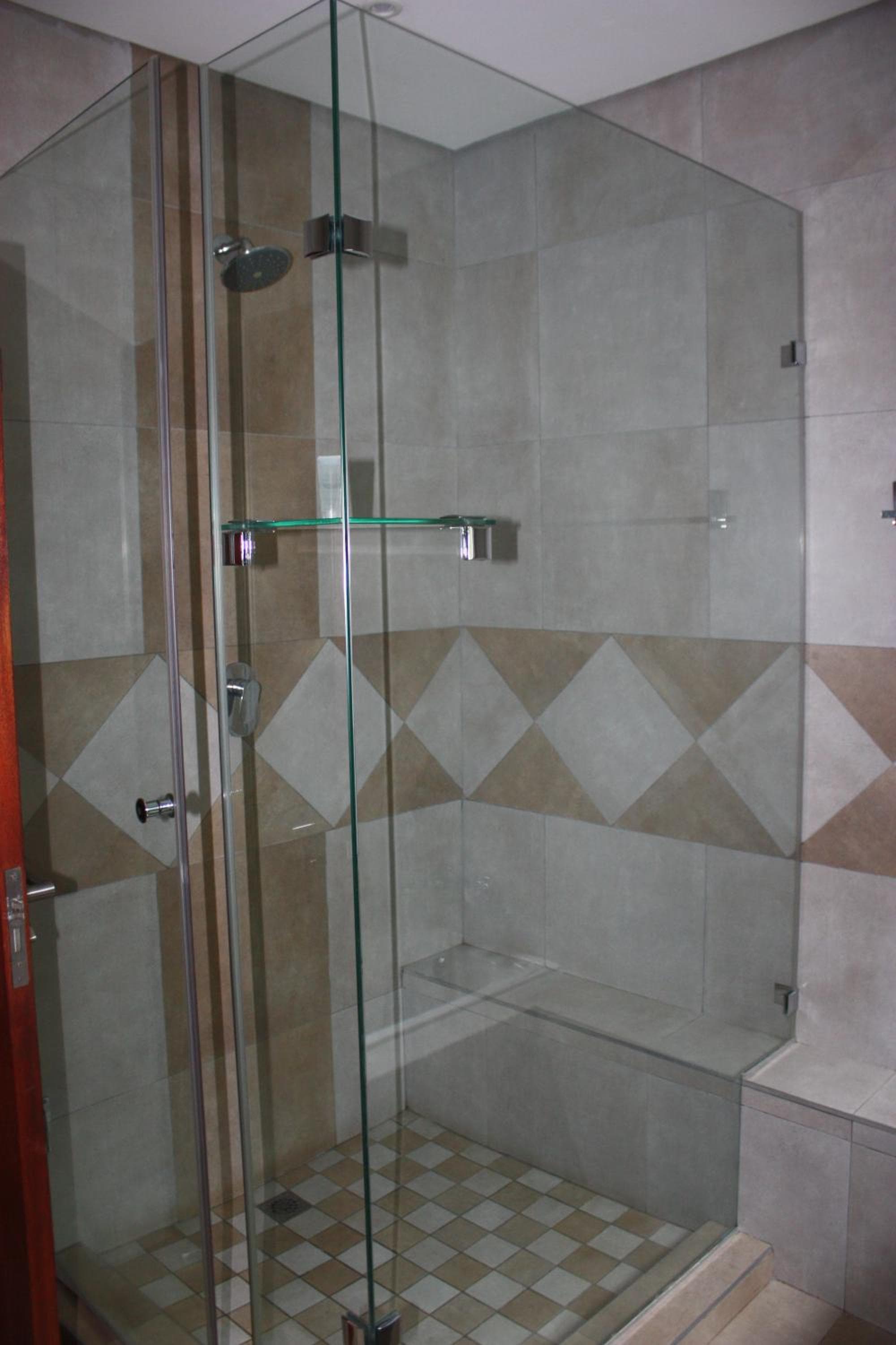 Over The Moon Guesthouse photo 2