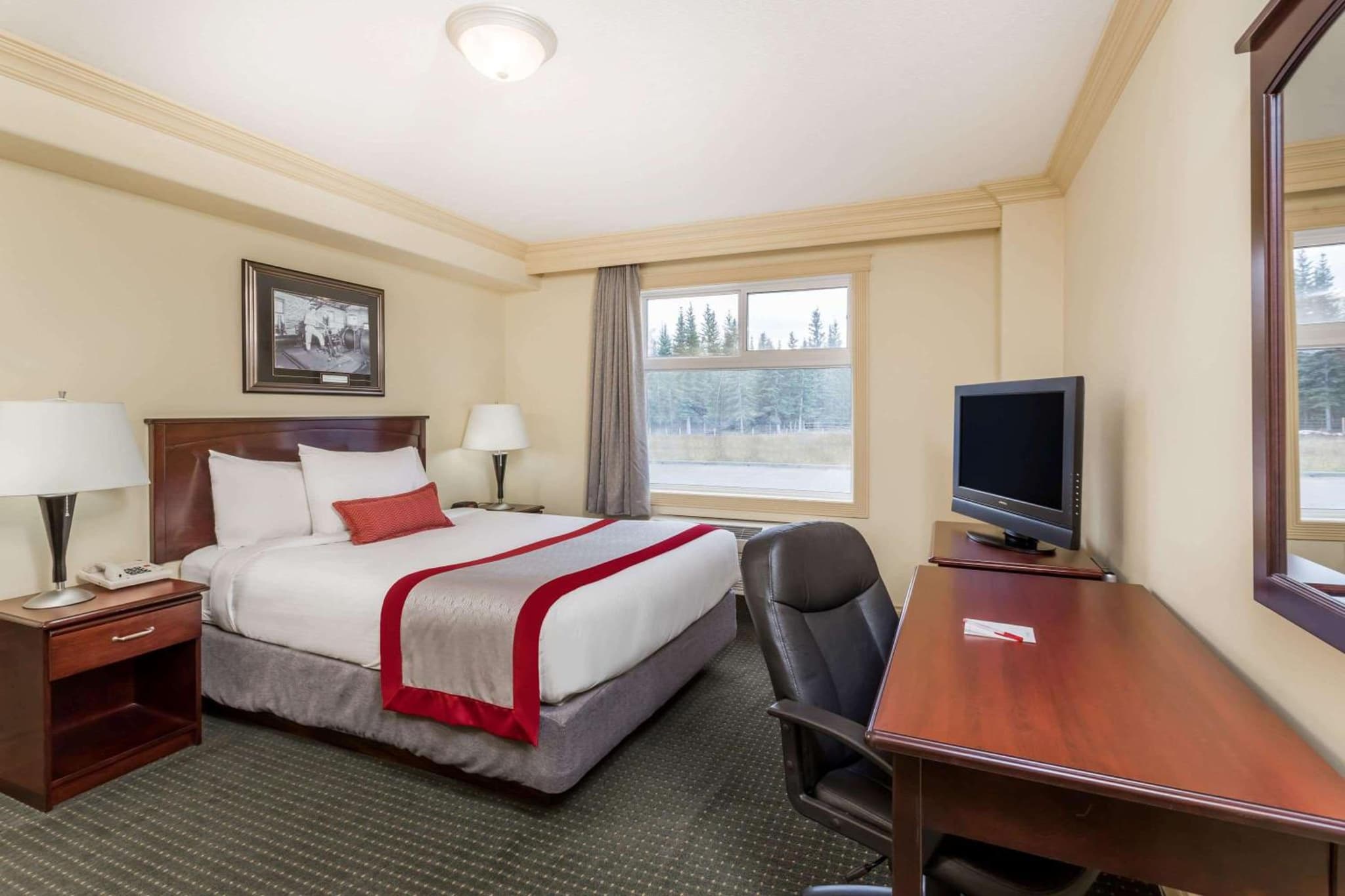 Ramada by Wyndham Hinton photo 5