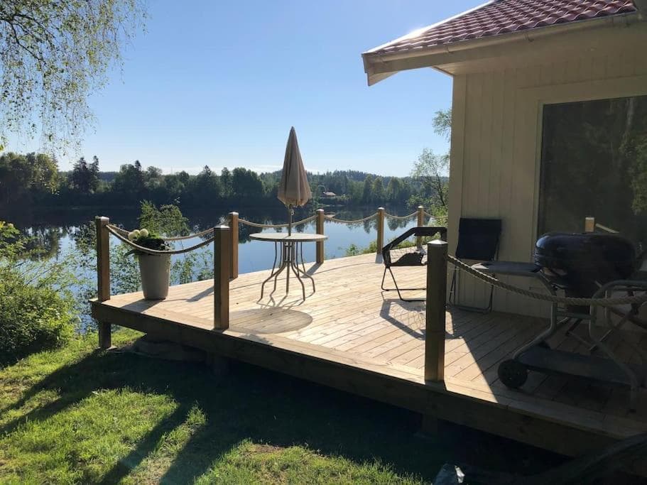 Cottage by the river photo 4