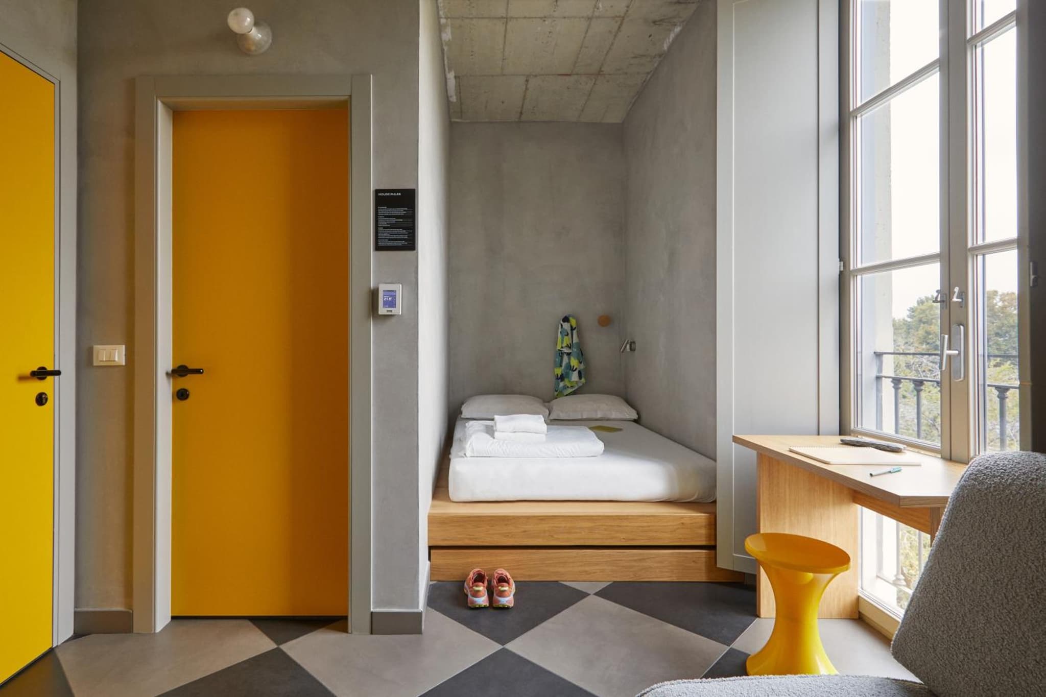 hotel room