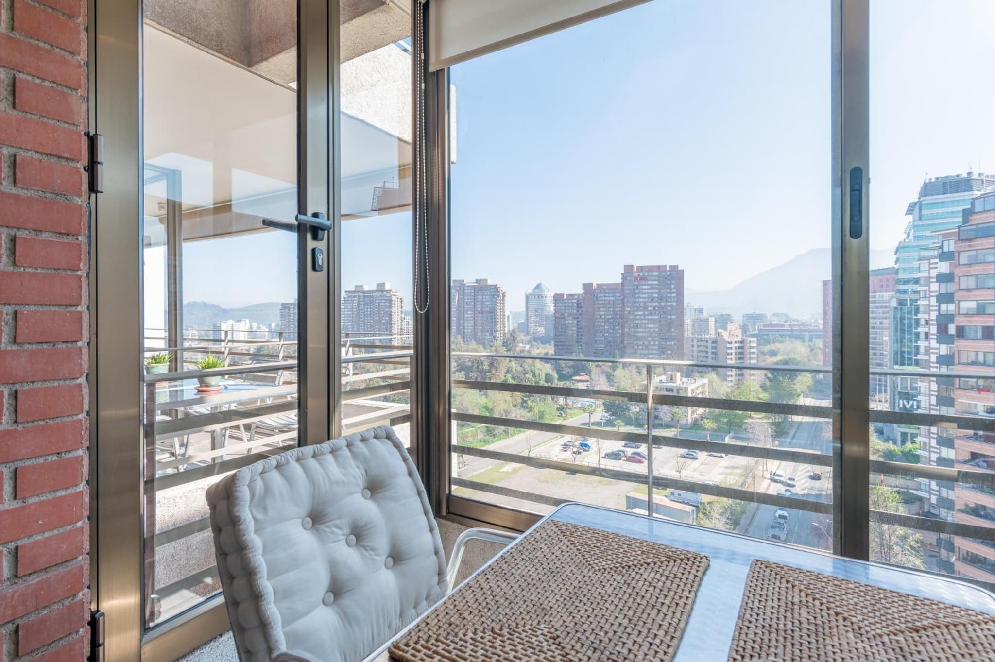 Century View 2B W/Balcony, View & Parking. photo 7