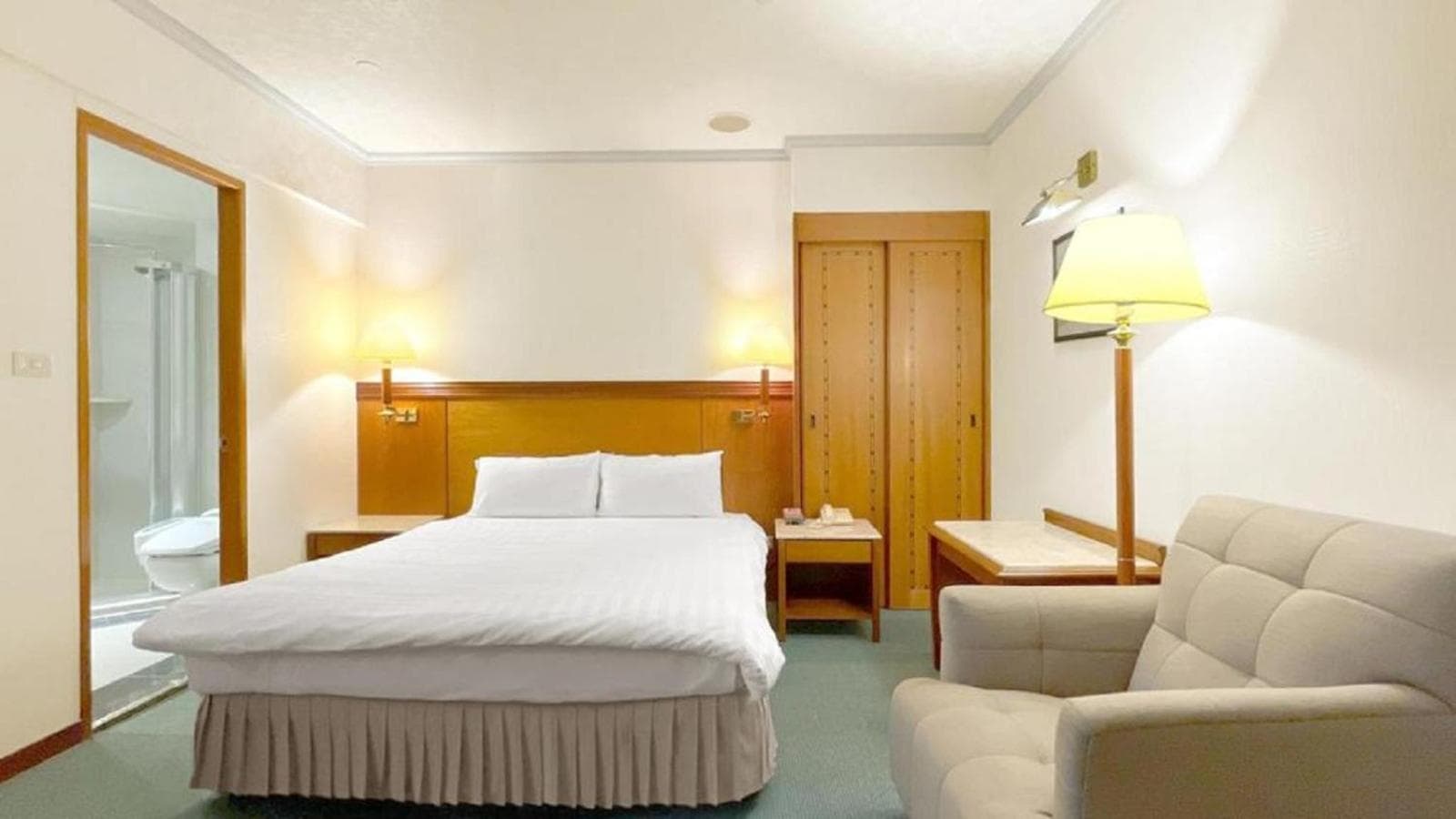 Hotel Avenue photo 6