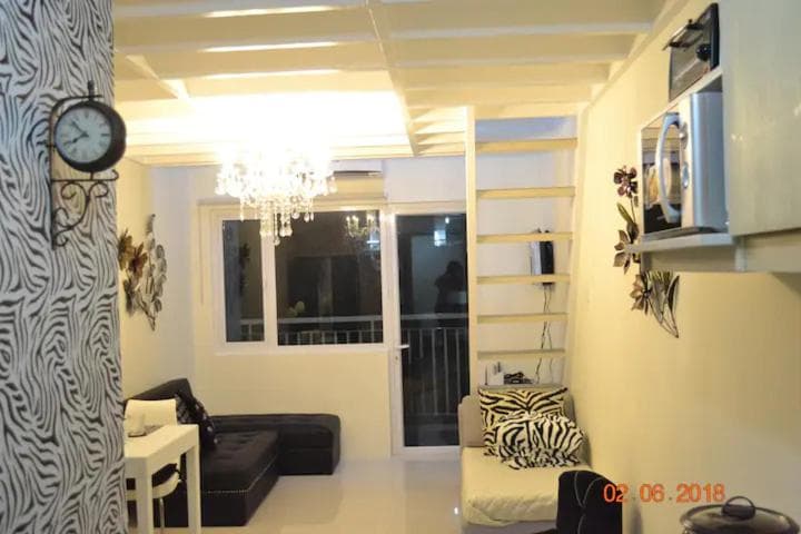 SMDC Wind Residences 102 Loft Bedroom Facing Amenities with WIFI and Parking