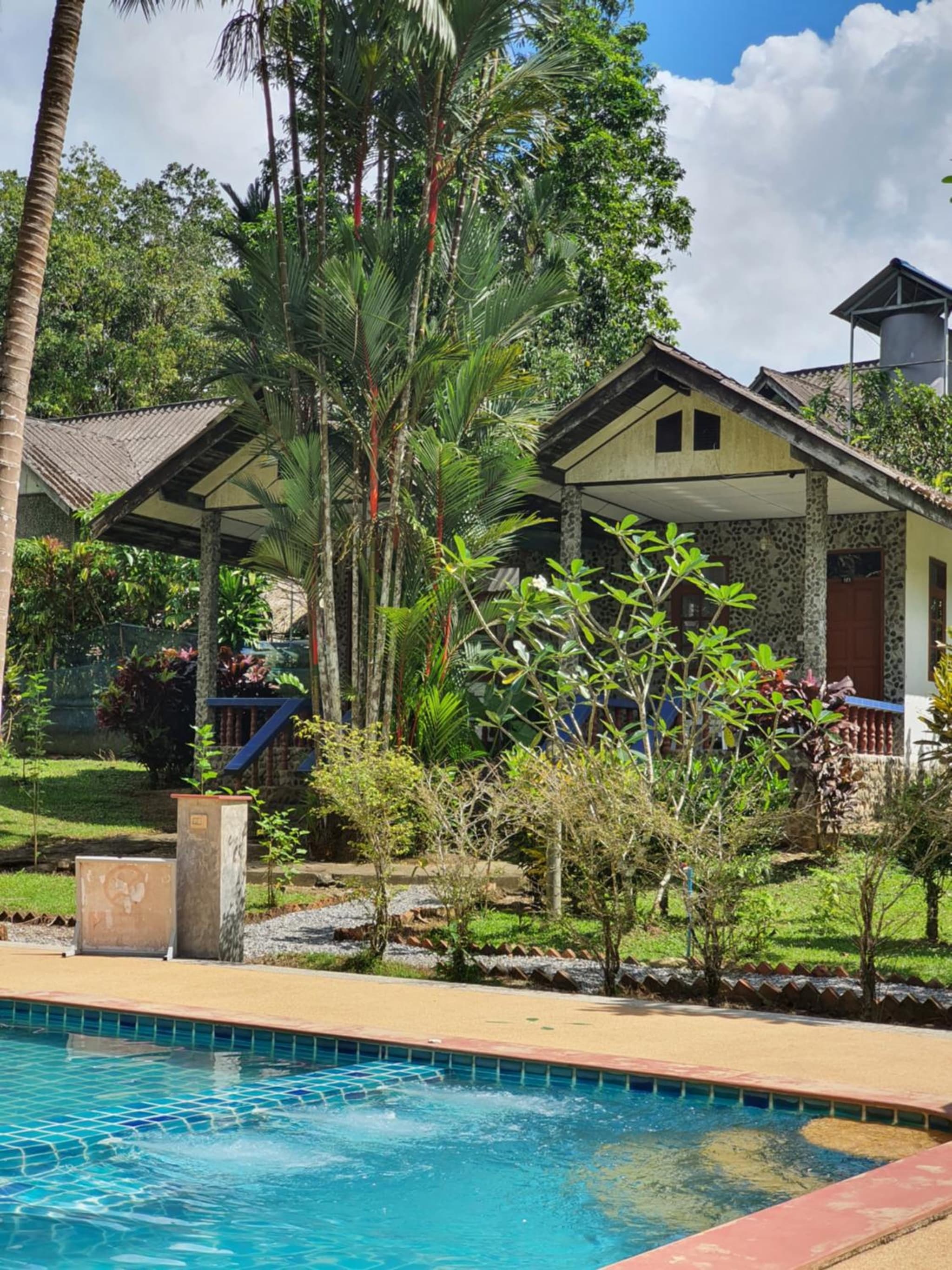 swimming pool