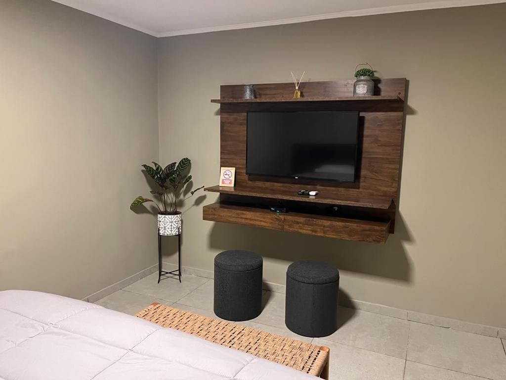 Avalon Apartments photo 3