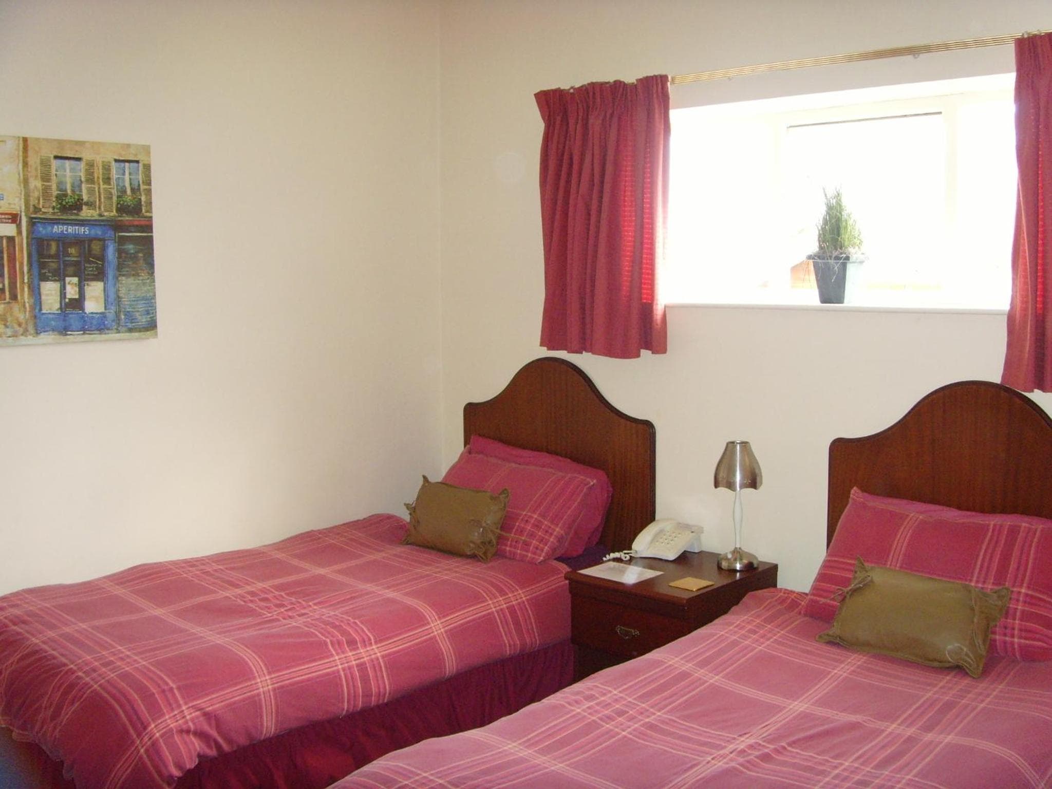 The Waverley Hotel photo 3