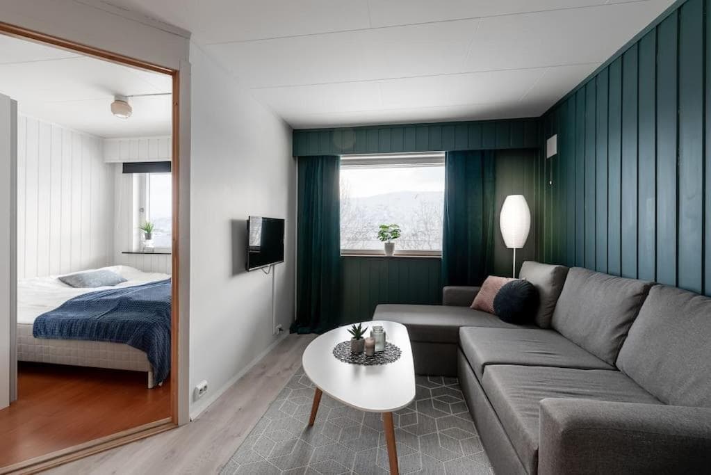 Central Tromsø Flat with Fjord Views photo 5