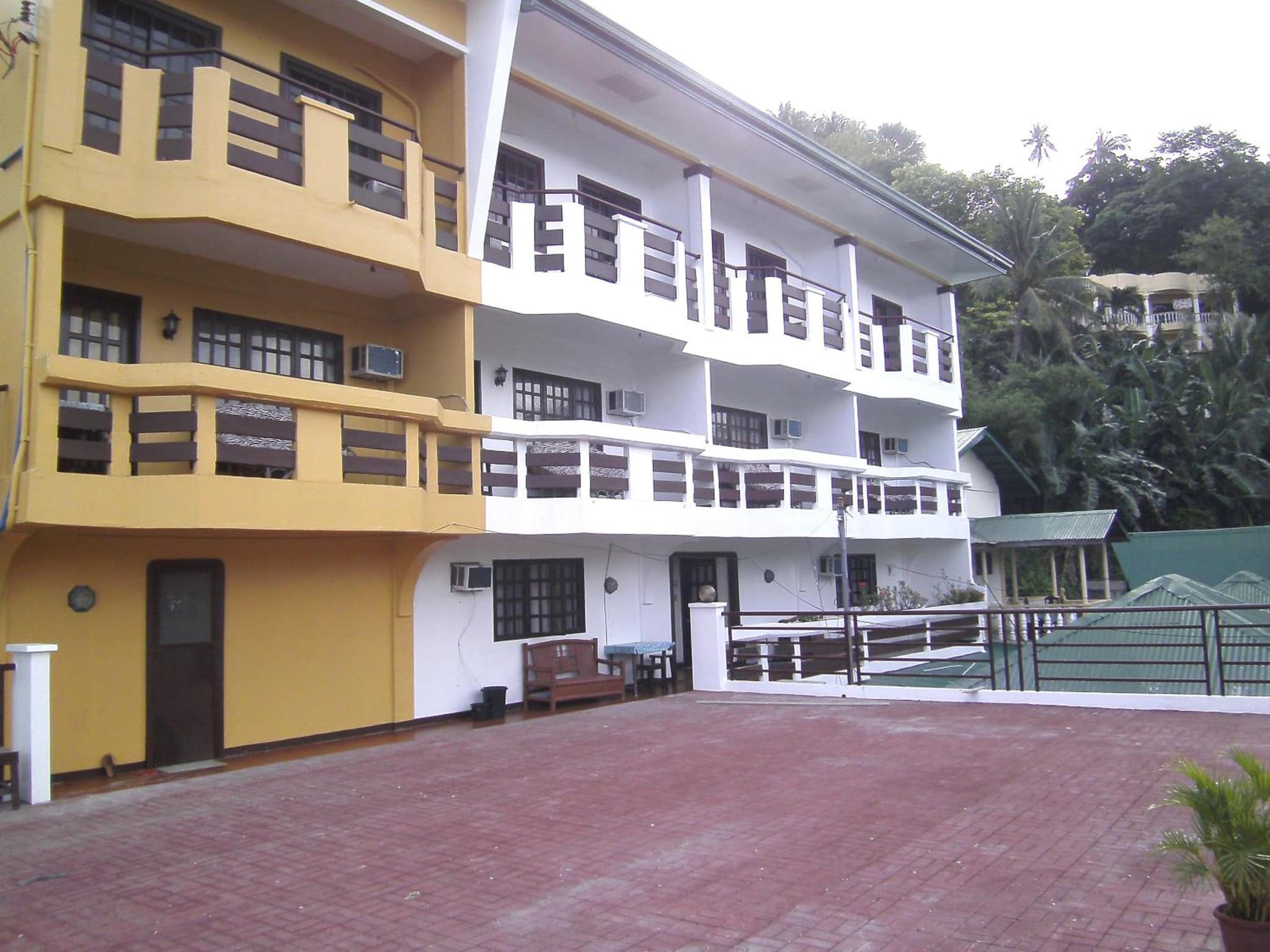 Seashore Beach Resort photo 7