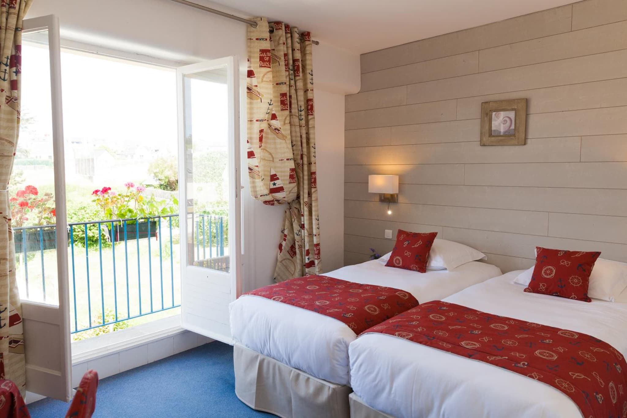 Logis Hotel Restaurant De La Plage photo 9