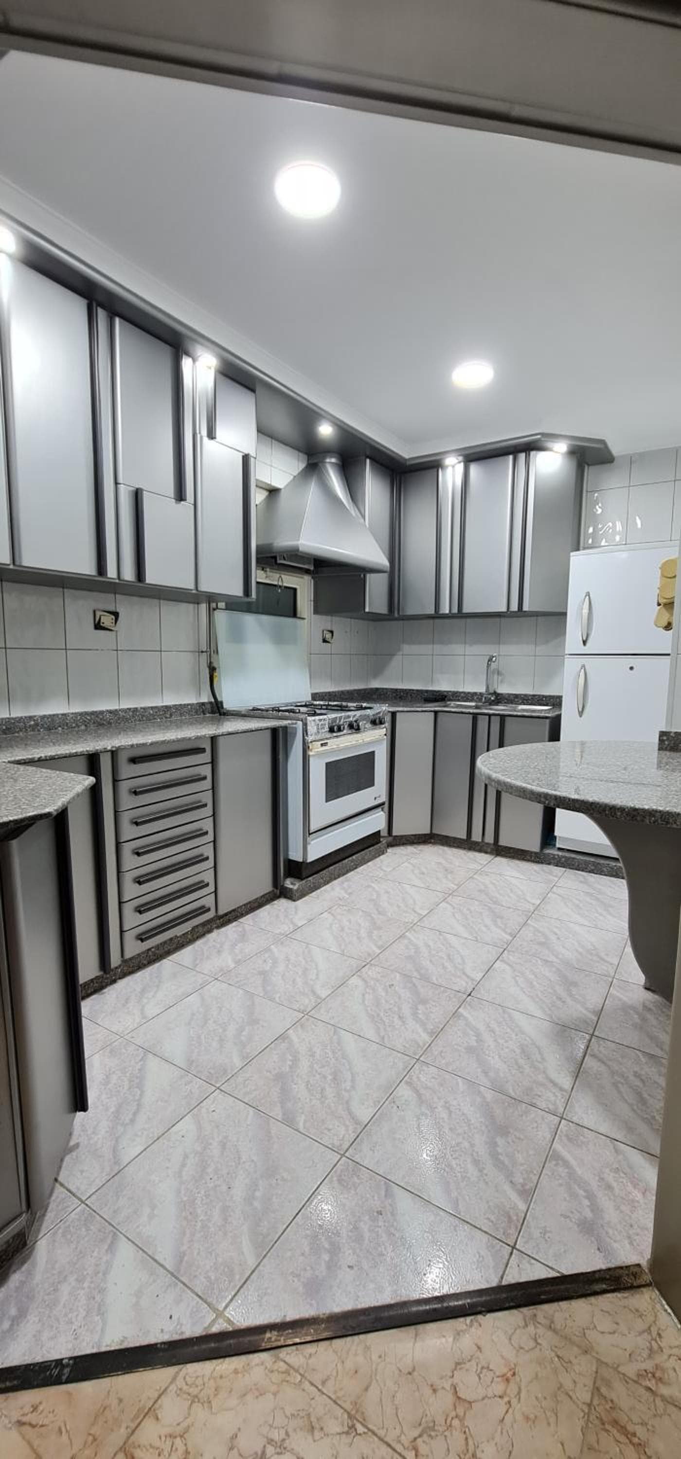 Comfy 2-Bedrooms Apartment in Cairo 44-2 photo 2