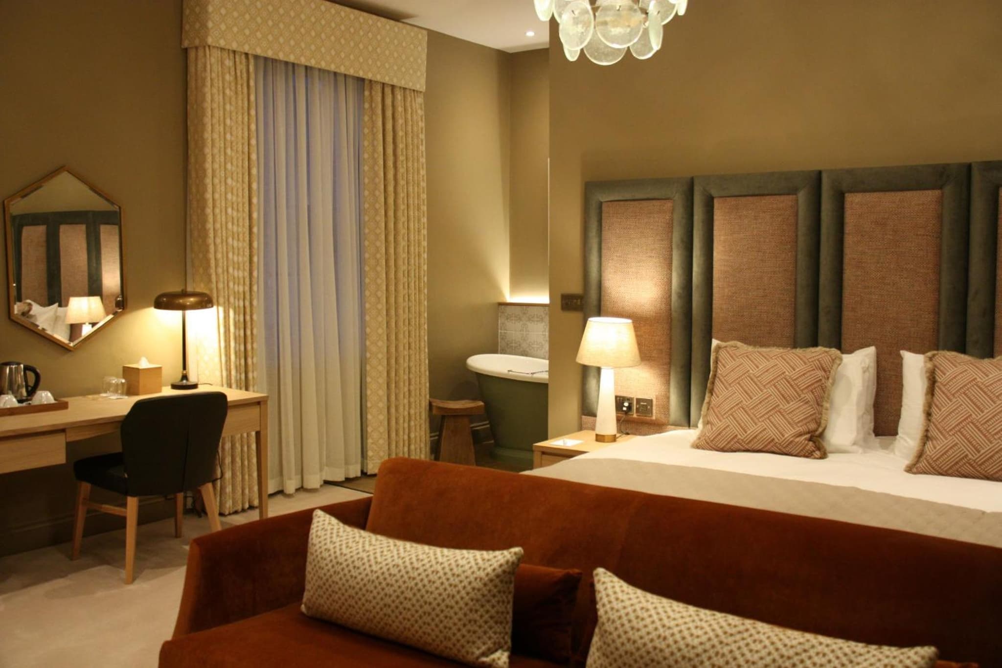 The Bell Hotel, Saxmundham photo 3