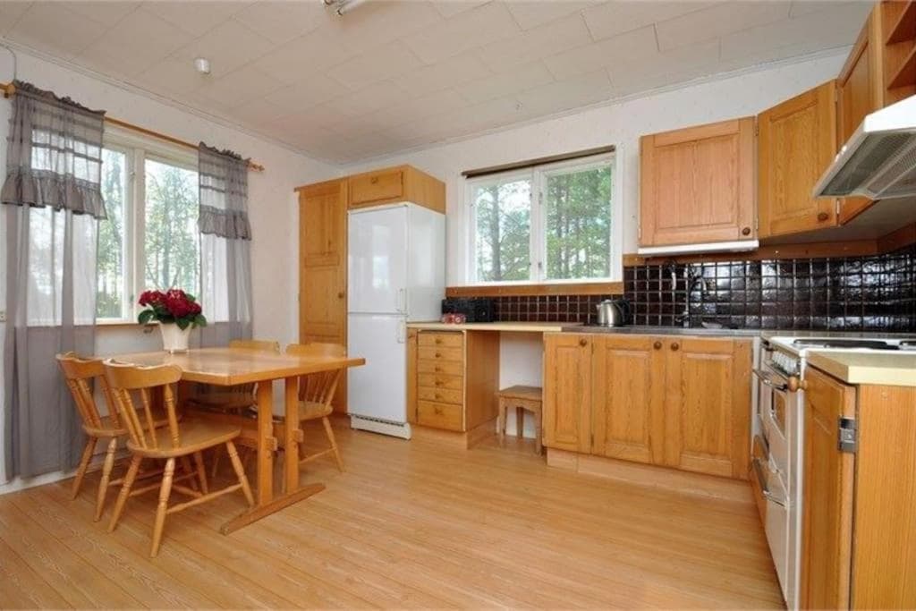 Nice house with new bathroom, good accessibility photo 3