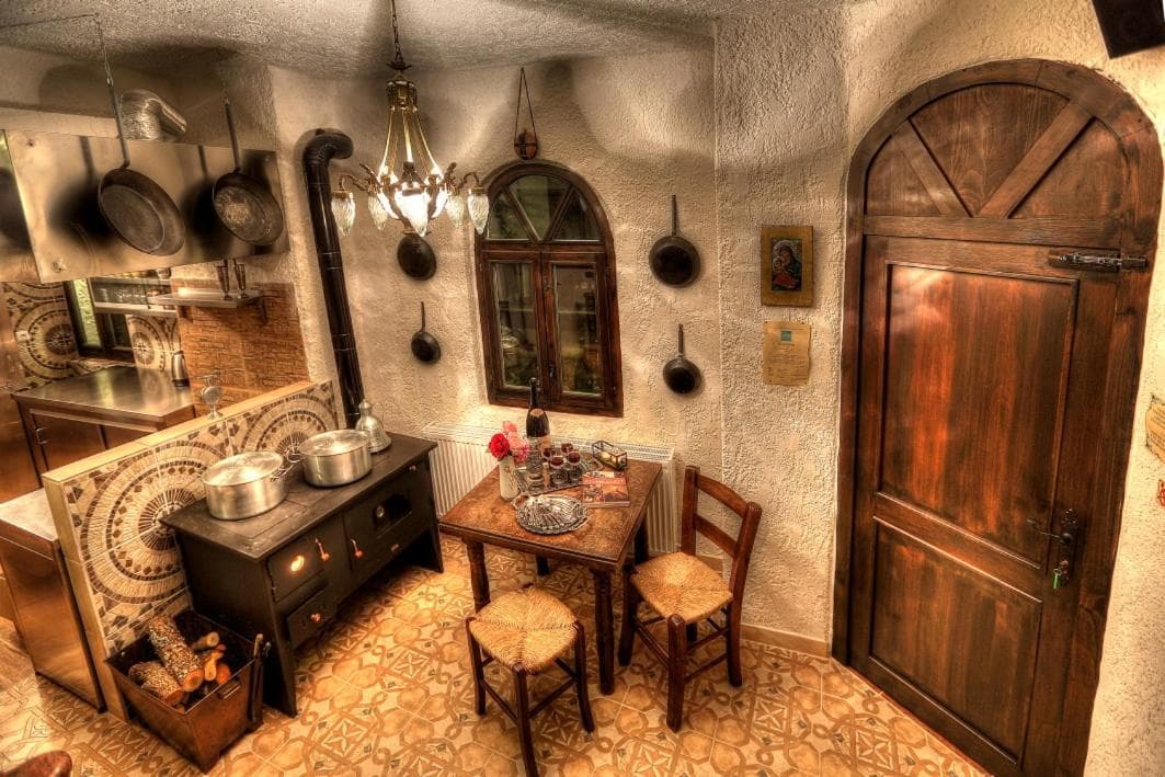 Chateaux Constantin Agistro photo 7