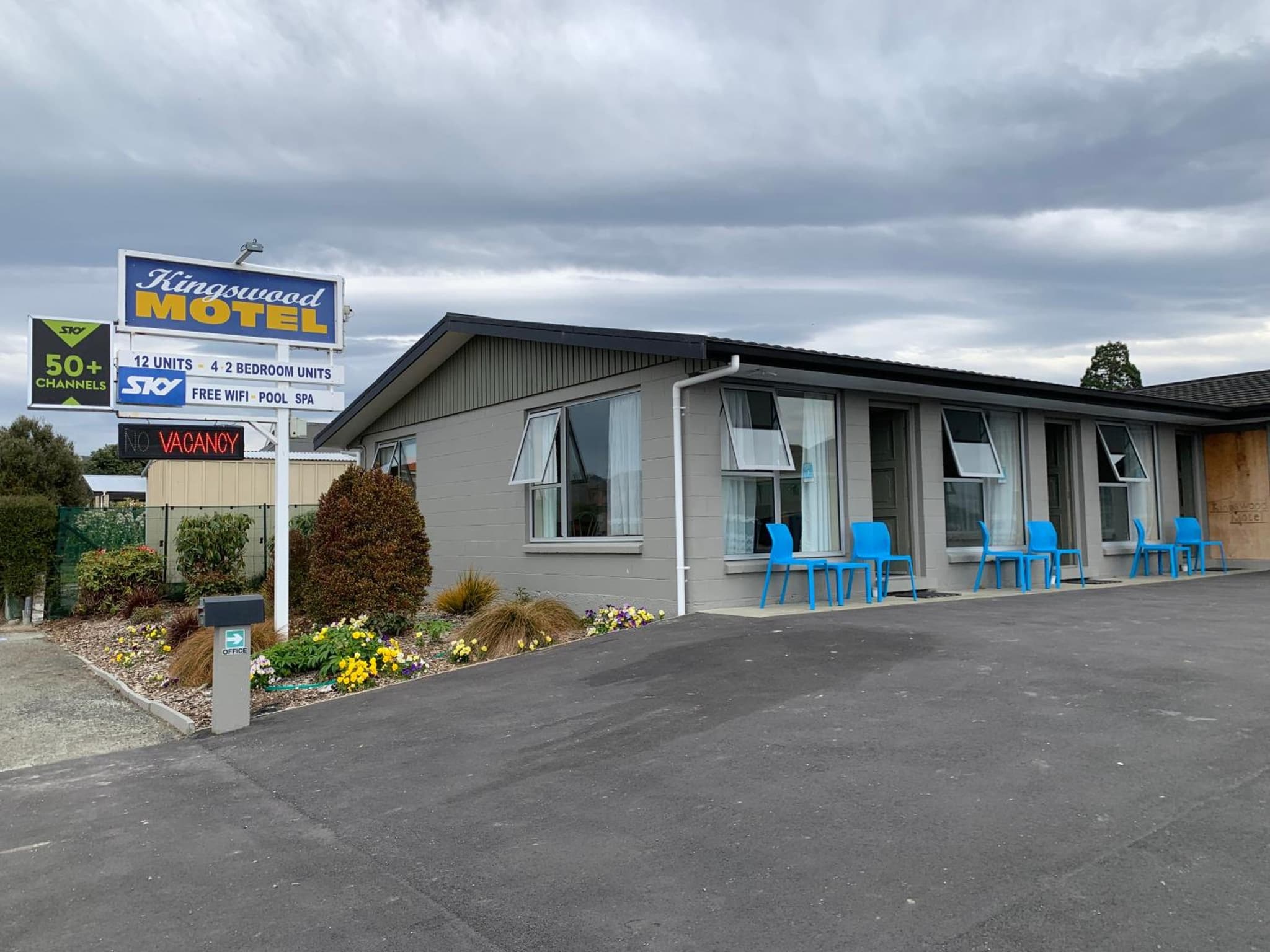 Kingswood Motel