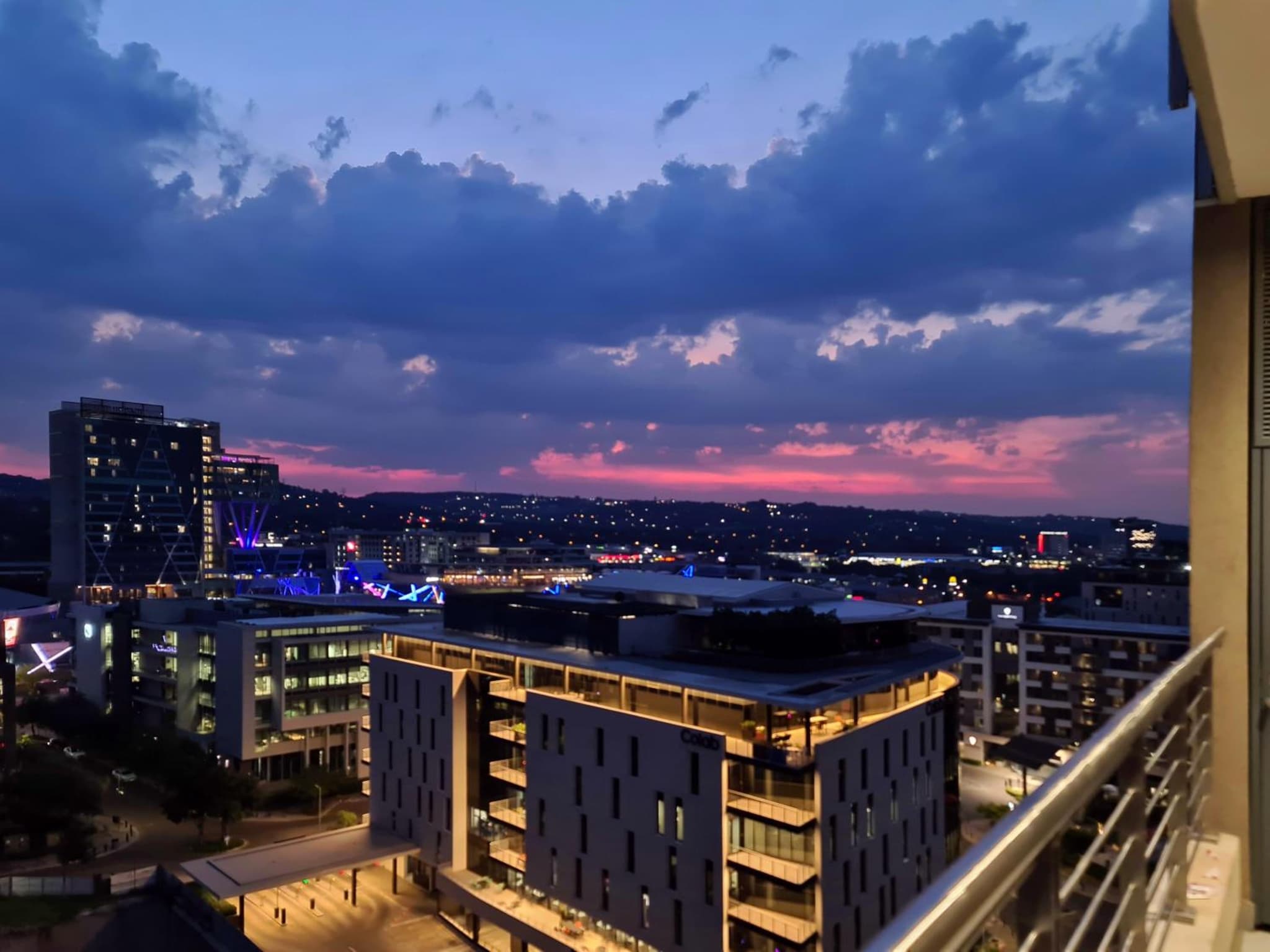 11 Floors in the Sky - Luxurious 1 Bedroom photo 5
