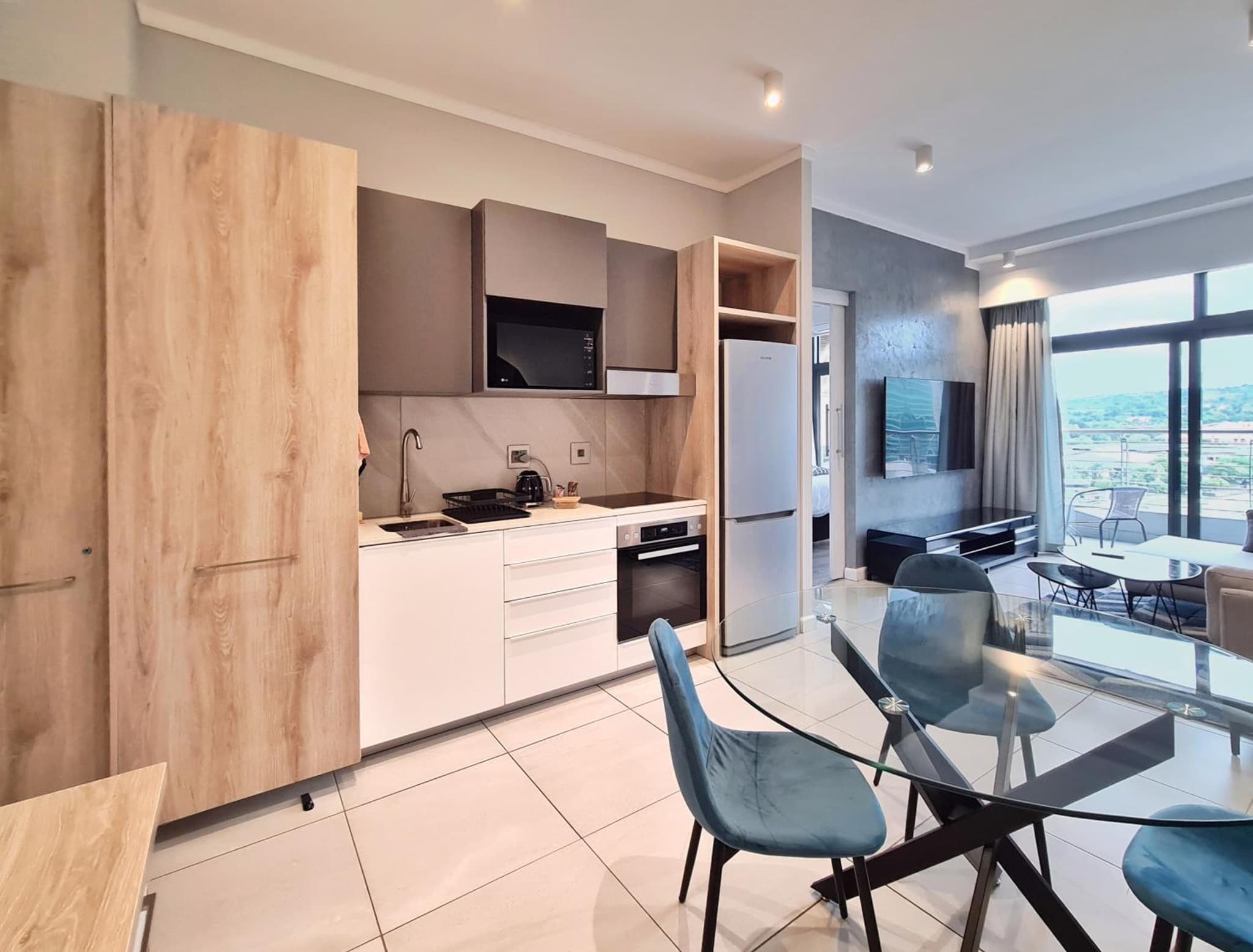11 Floors in the Sky - Luxurious 1 Bedroom photo 7