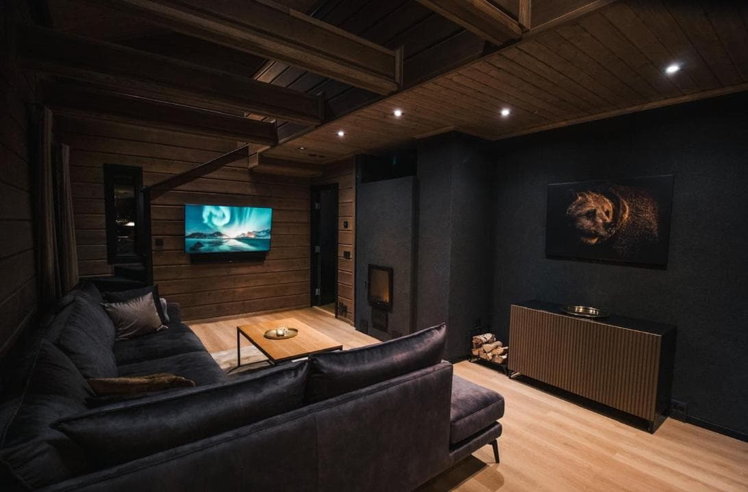 Le-Villa Black