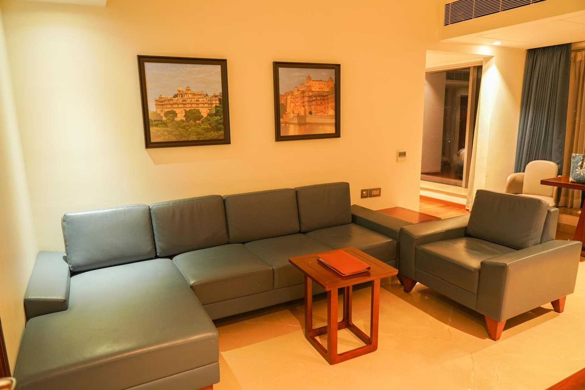 Pride Hotel Udaipur photo 5