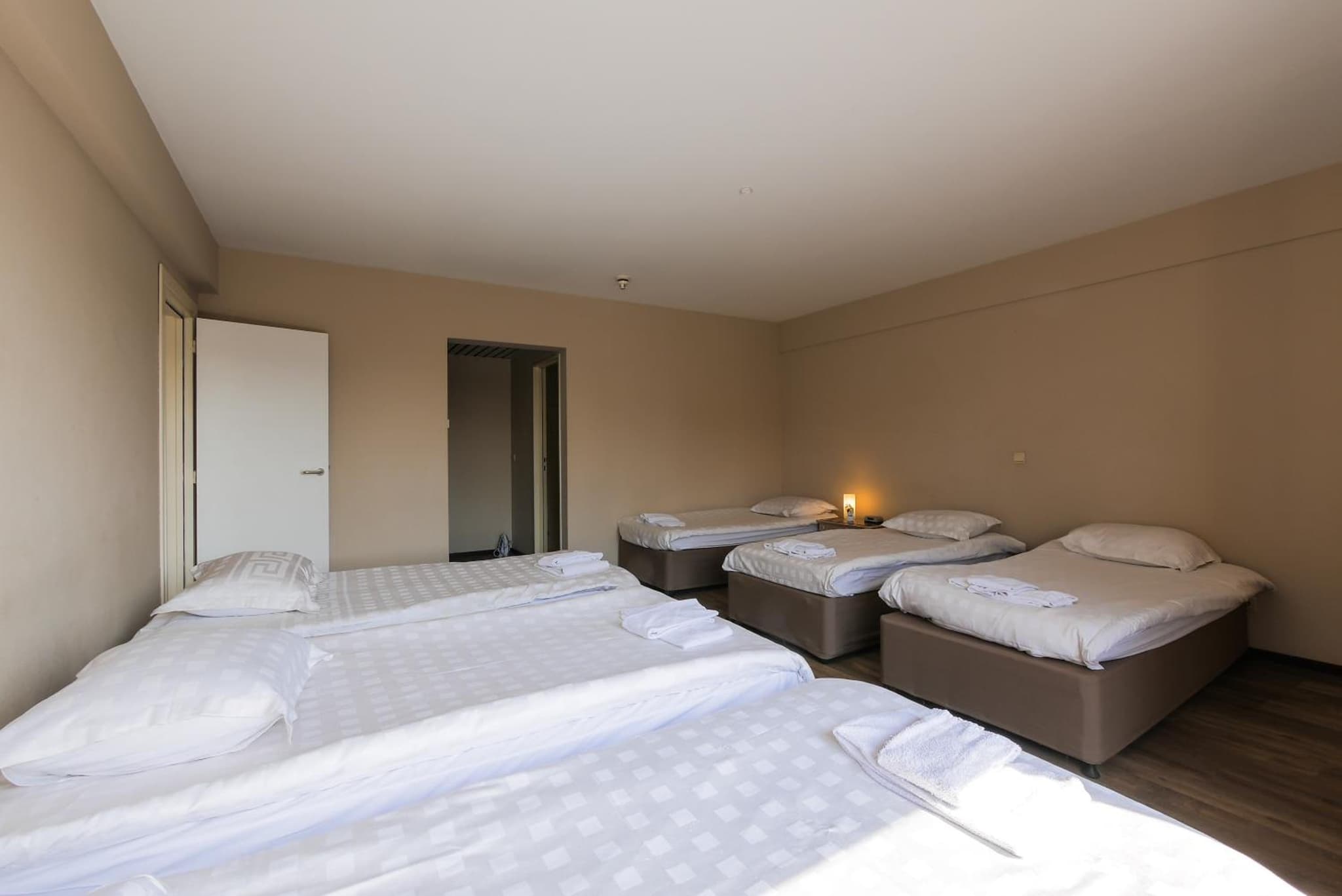 Ambassador Suites Antwerp photo 8