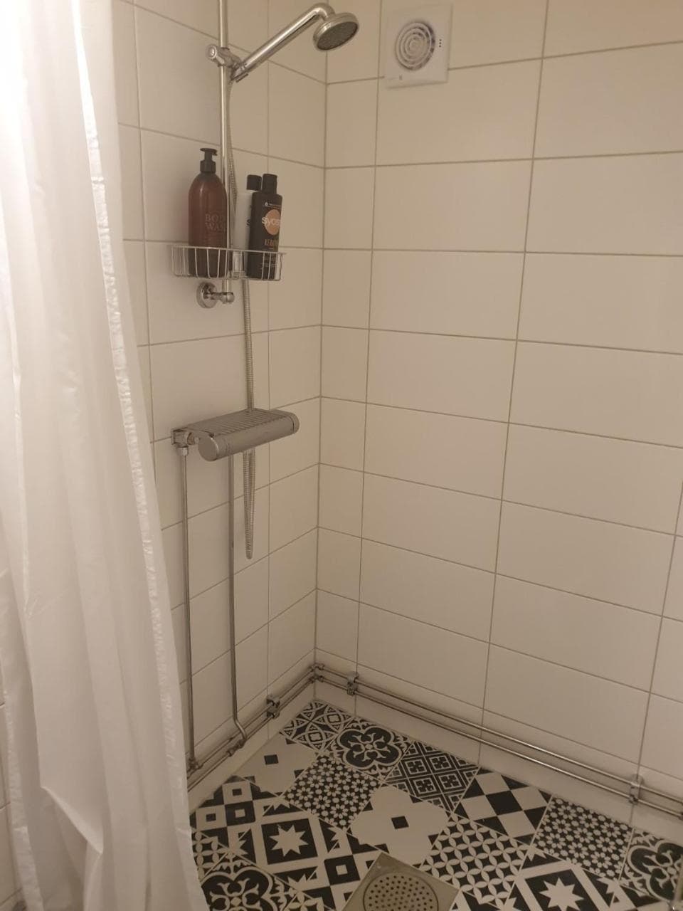 Gårdshus med spabad utomhus photo 3