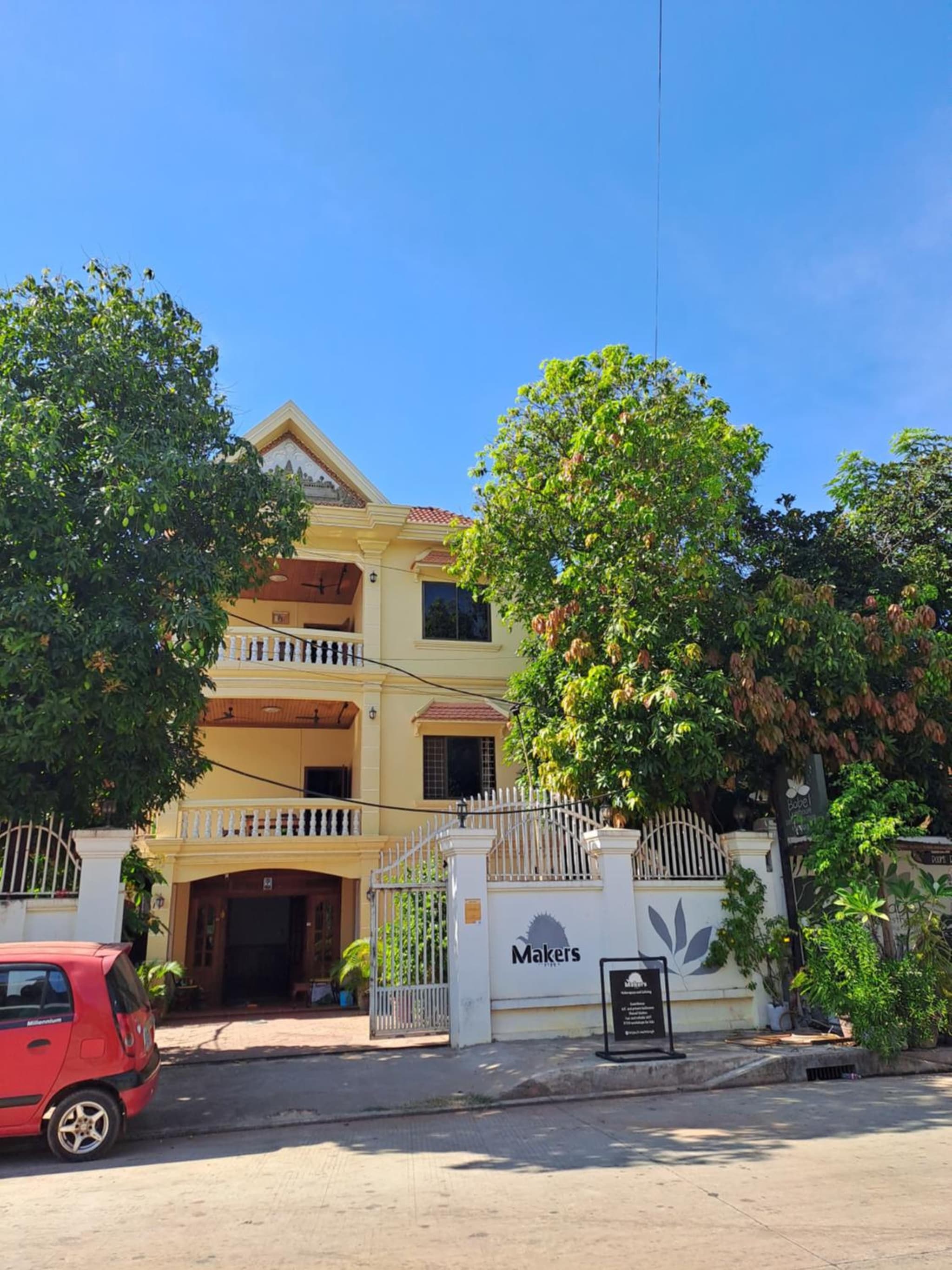 Makers Guesthouse