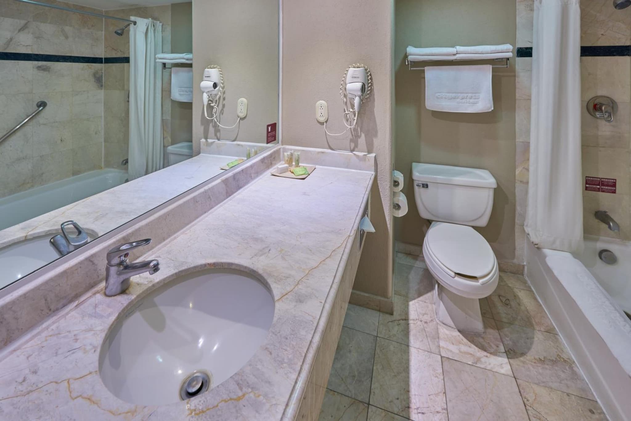 Sierra Suites By HP Hotels photo 8