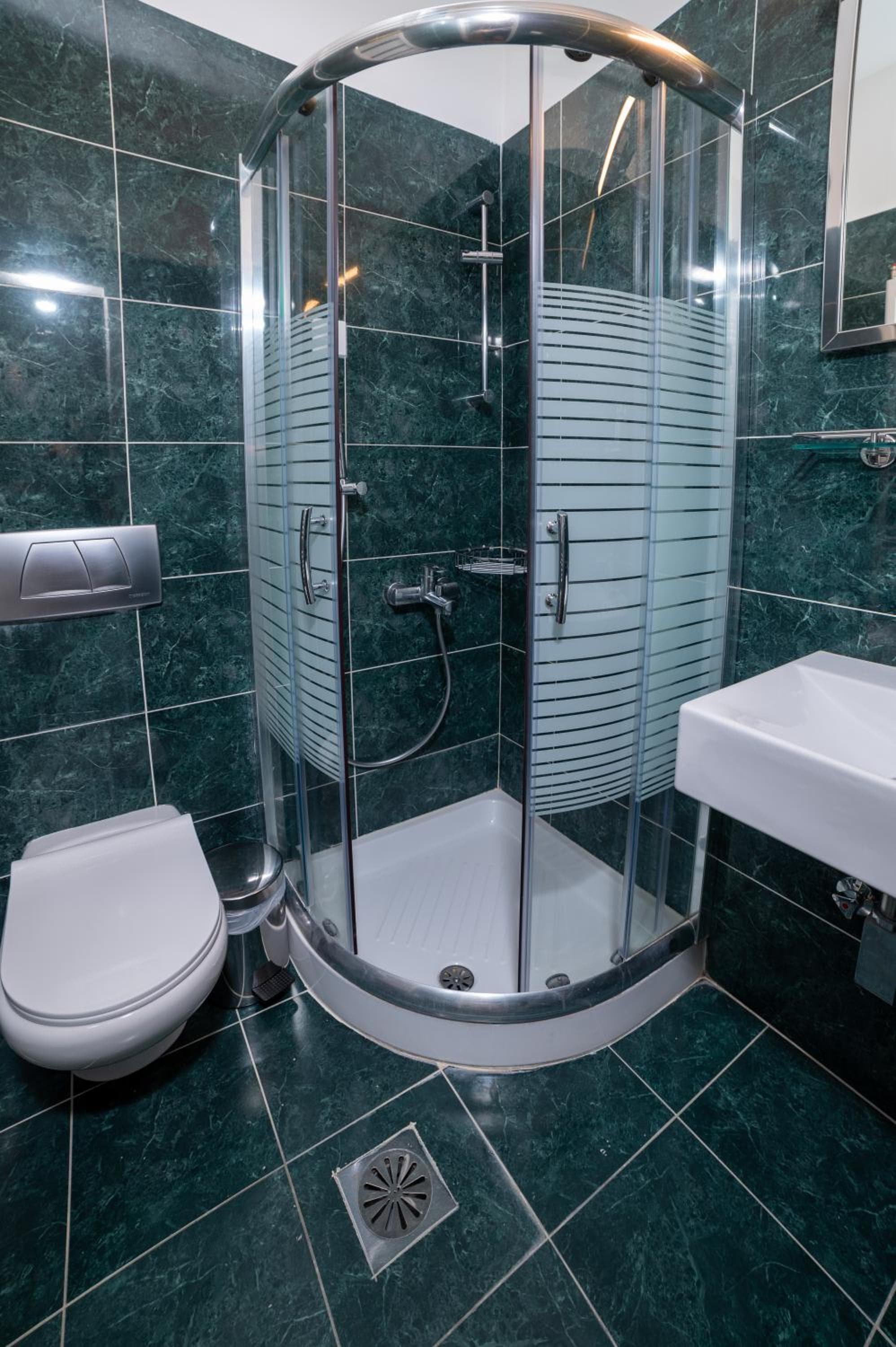 Brettania Hotel photo 6