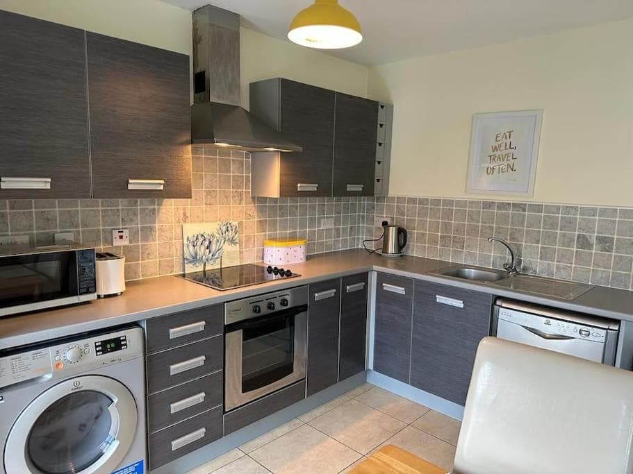 Town Centre Apartment photo 3