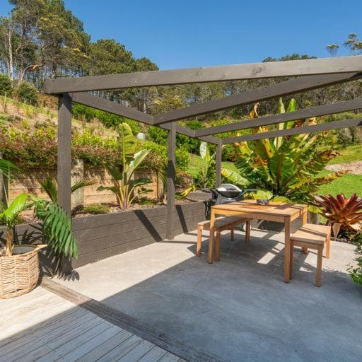 Hahei Beach Dolphin cottage photo 4