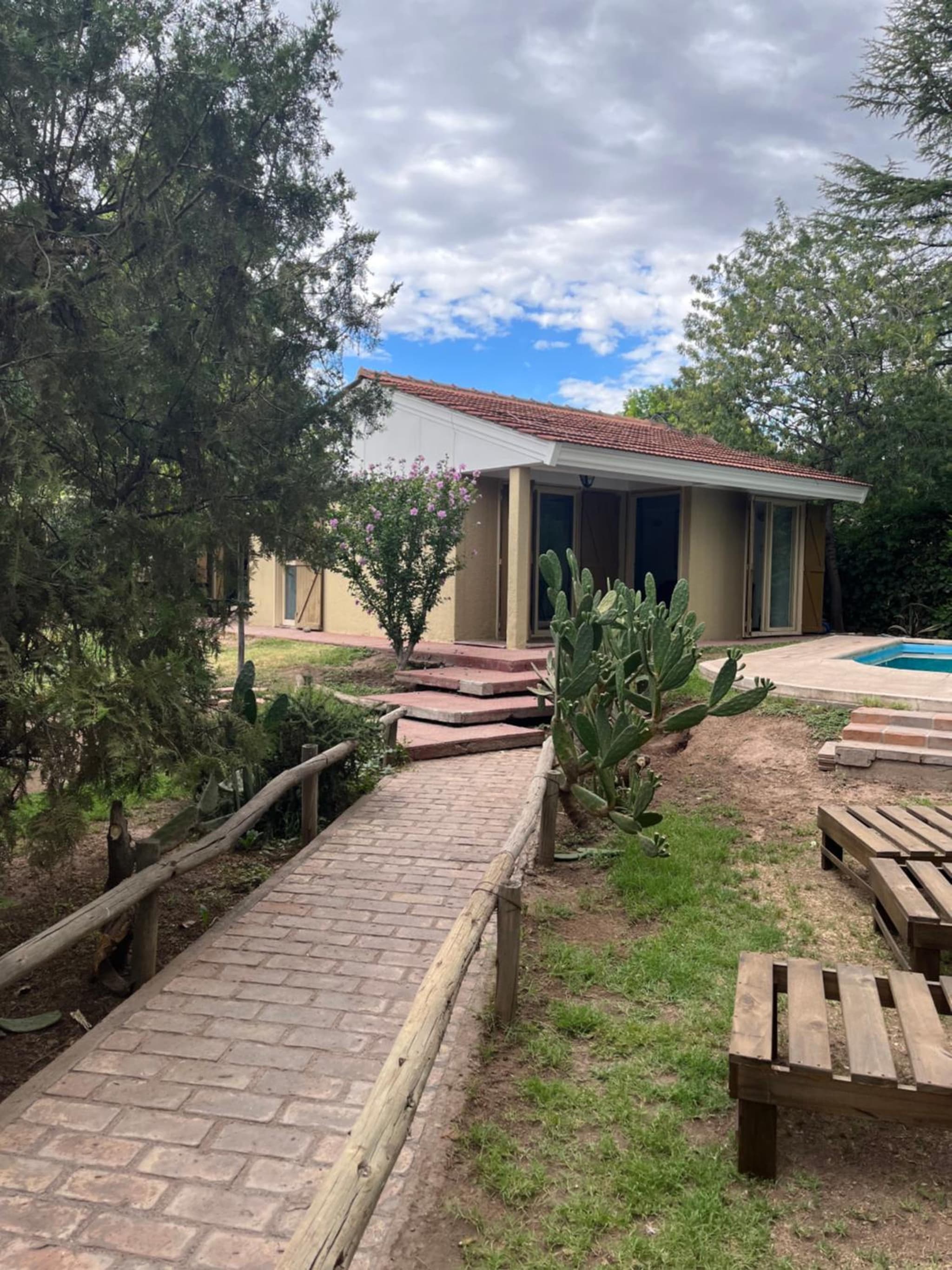 Casa en Chacras de Coria - zona de Bodegas